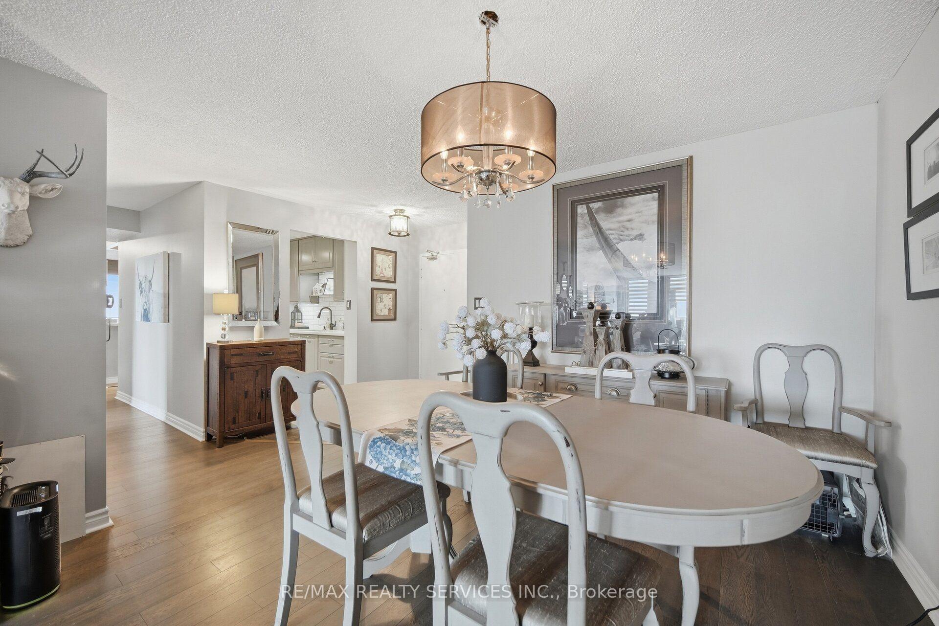 Photo 6 of Unit #602, 3151 Bridletowne Circle, Scarborough, L'Amoreaux — HOMEH