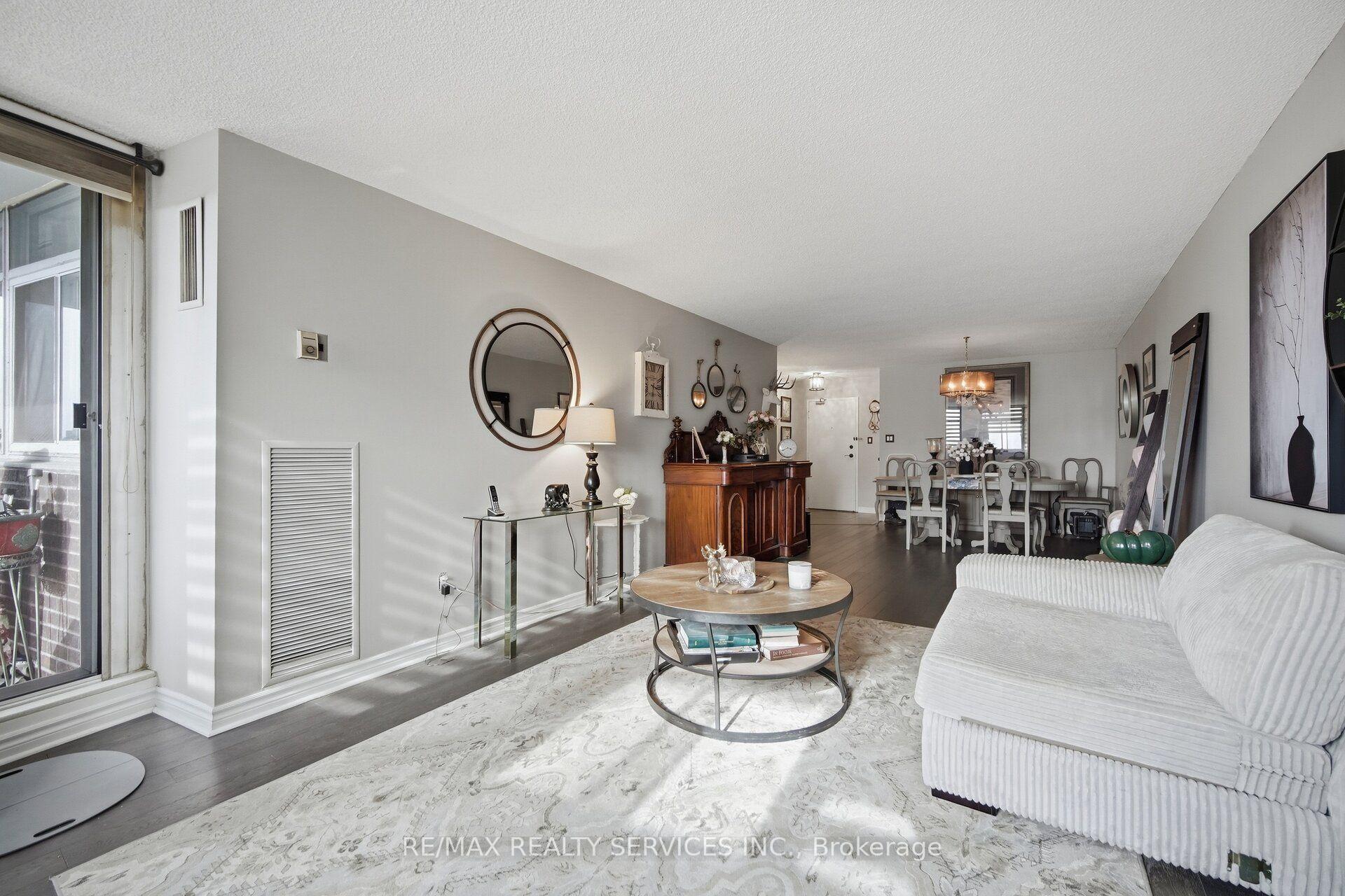 Photo 8 of Unit #602, 3151 Bridletowne Circle, Scarborough, L'Amoreaux — HOMEH
