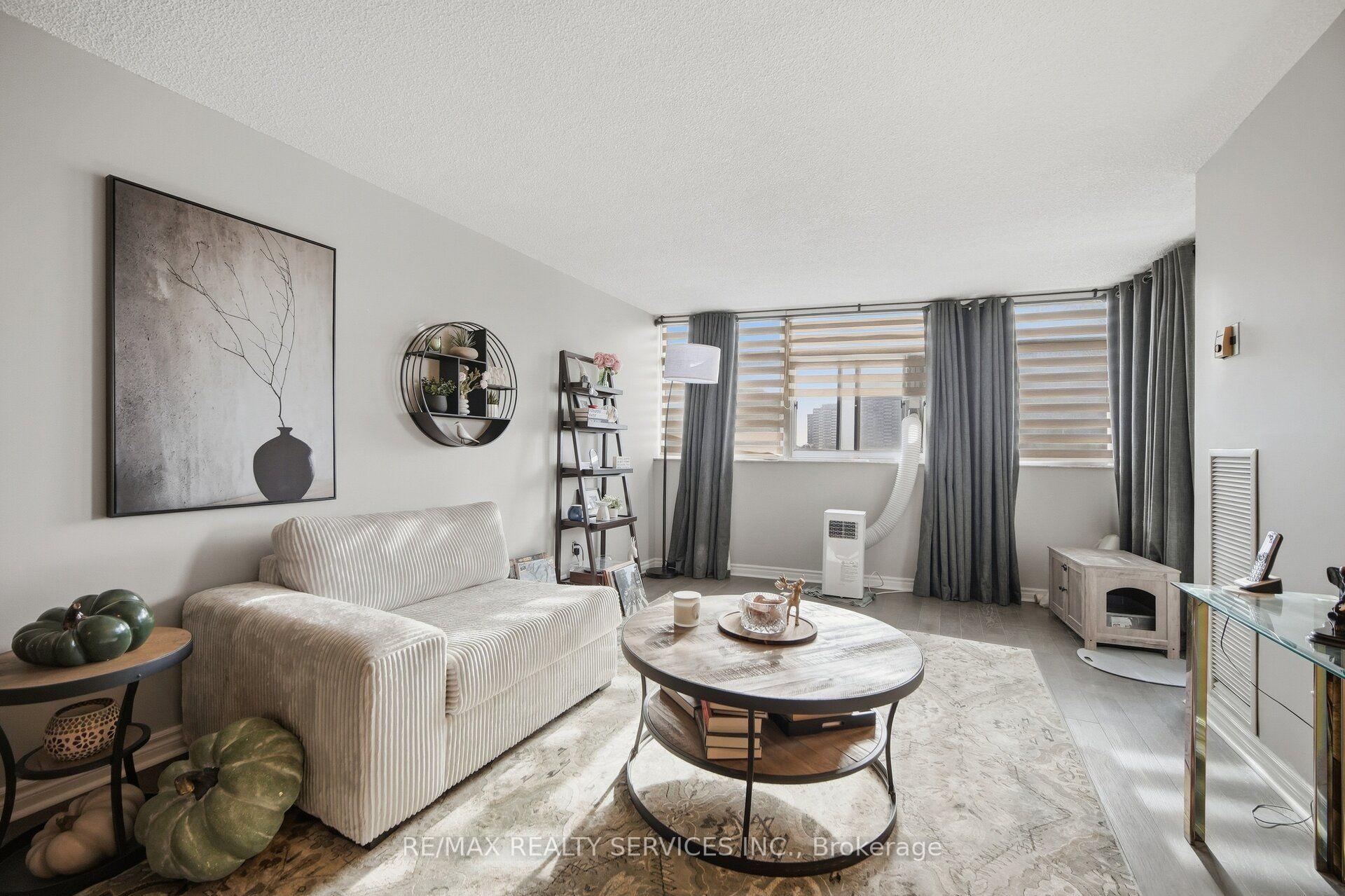 Photo 12 of Unit #602, 3151 Bridletowne Circle, Scarborough, L'Amoreaux — HOMEH