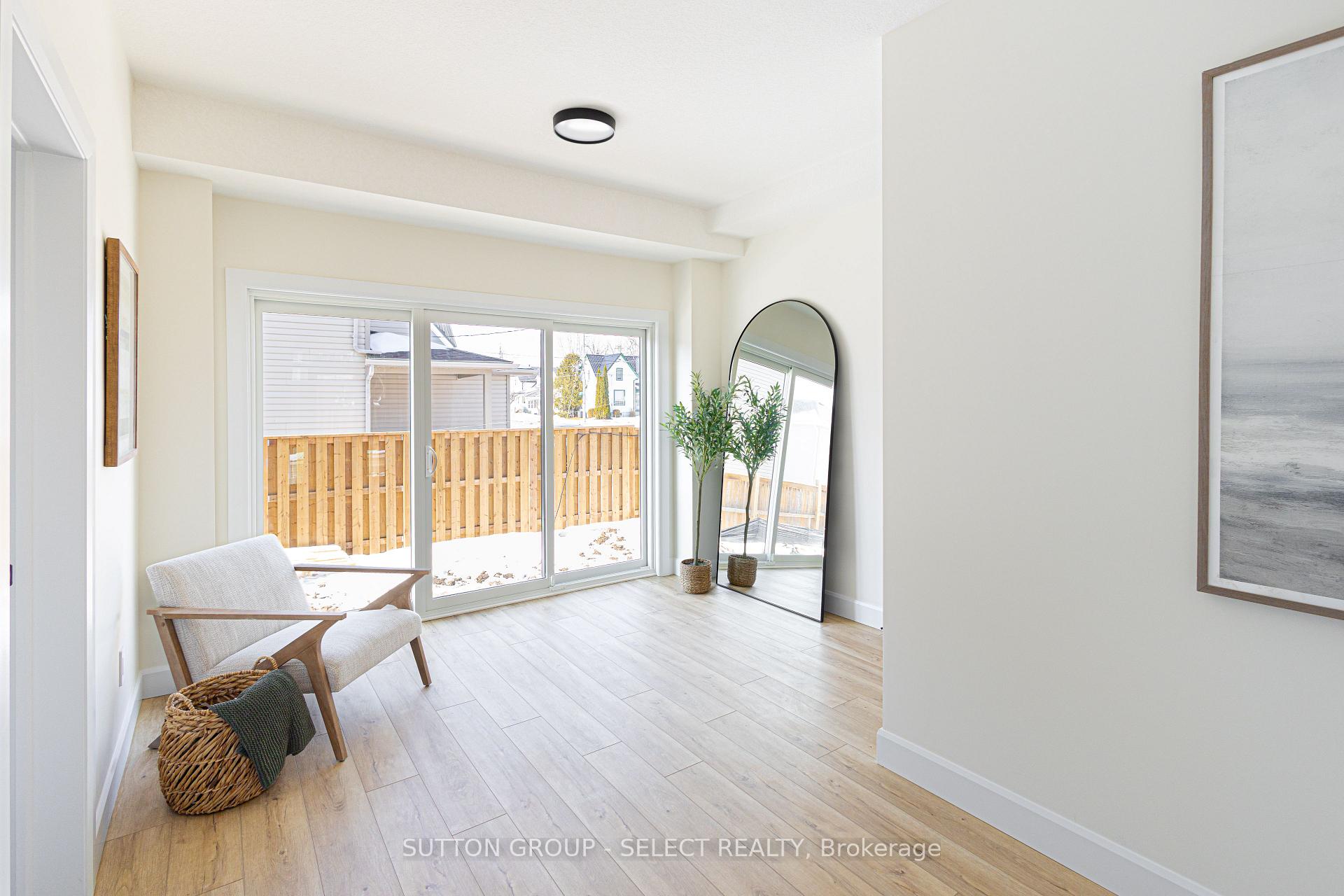Photo 4 of Unit 4, 233 Upper Queen Street, Thames Centre, Thorndale — HOMEH