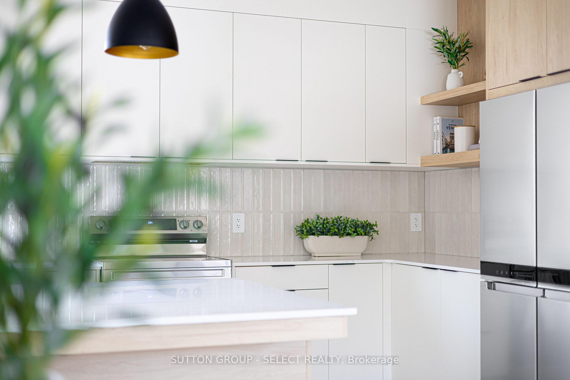 Photo 10 of Unit 4, 233 Upper Queen Street, Thames Centre, Thorndale — HOMEH