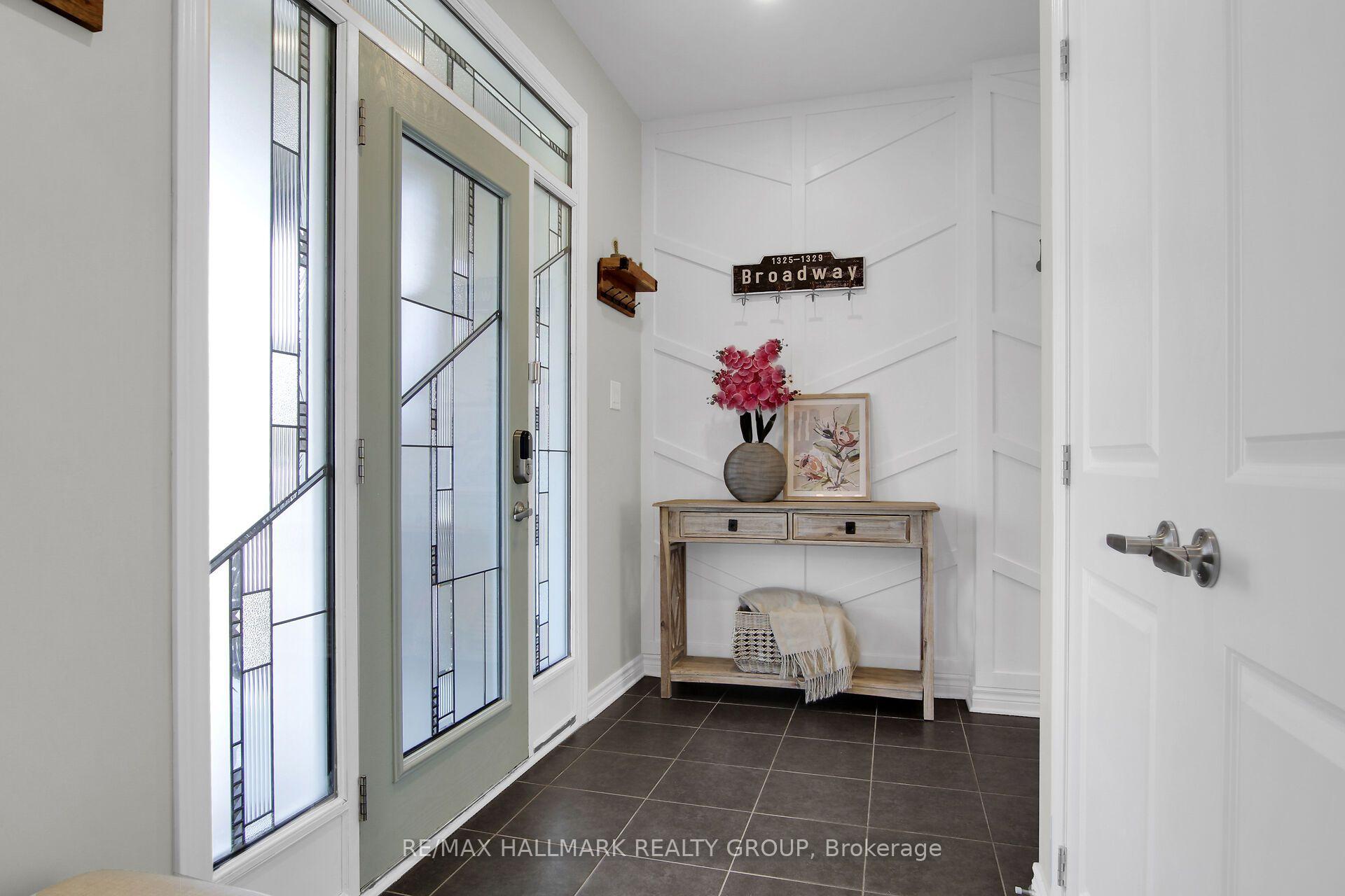 Photo 5 of 636 Eagle Crest Heights, Ottawa, Stittsville (North) — HOMEH