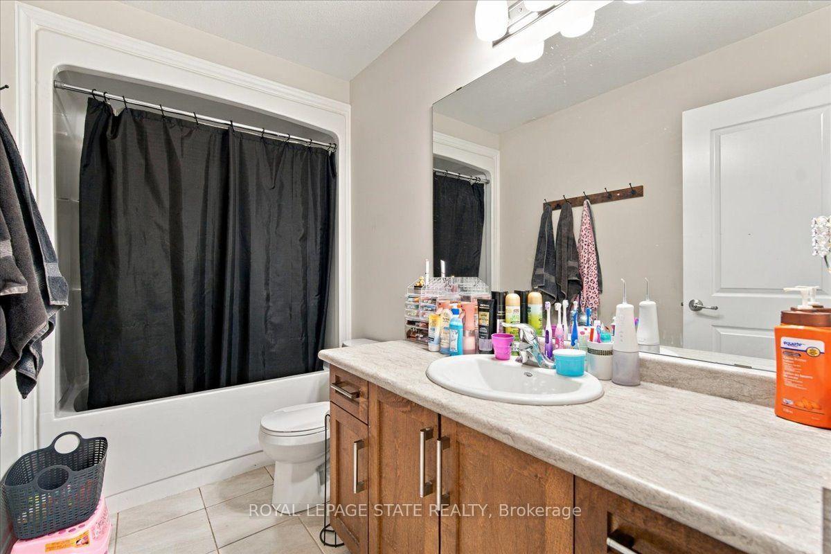 Photo 20 of 125 Sunflower Place, Welland, West Welland — HOMEH