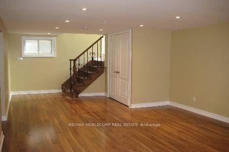 Photo 8 of 102 Humber Crescent, King, King City — HOMEH