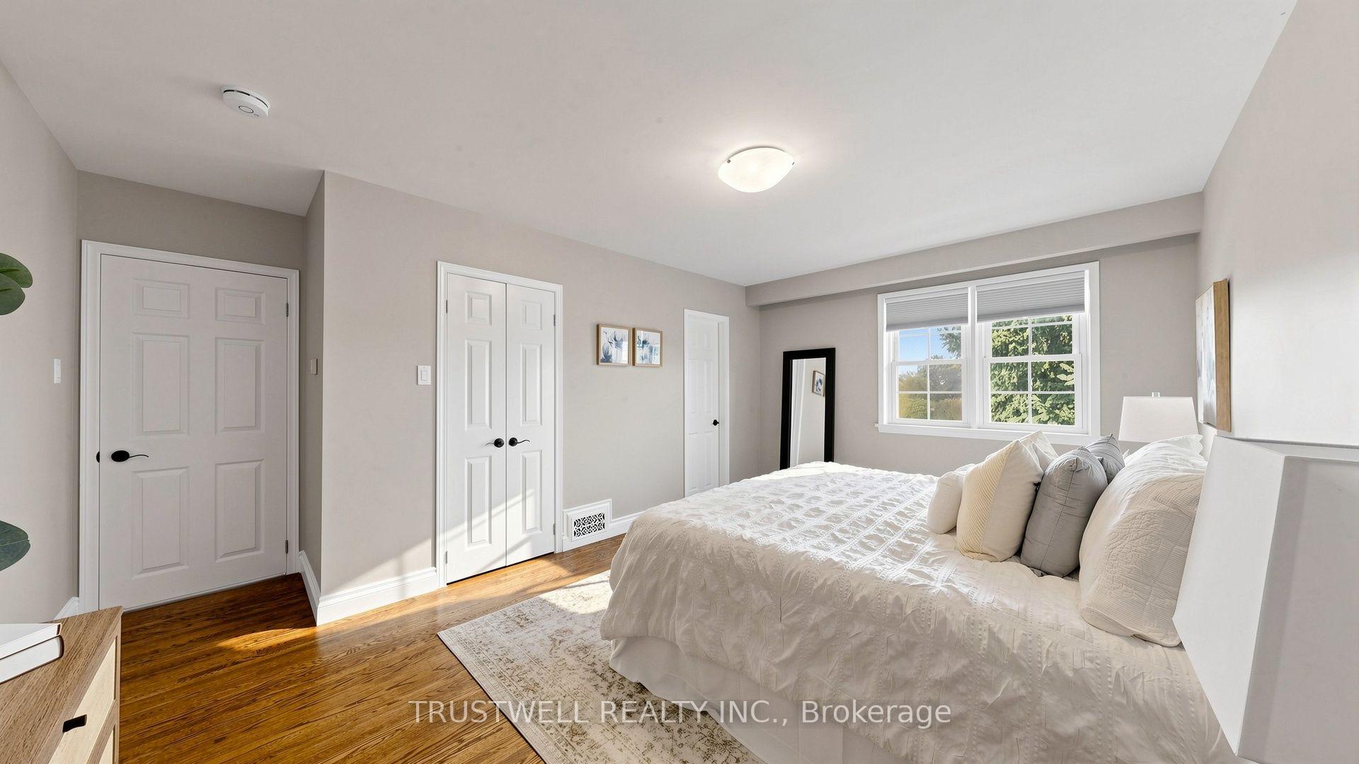 Photo 22 of 23 Shawfield Crescent, North York, Parkwoods-Donalda — HOMEH