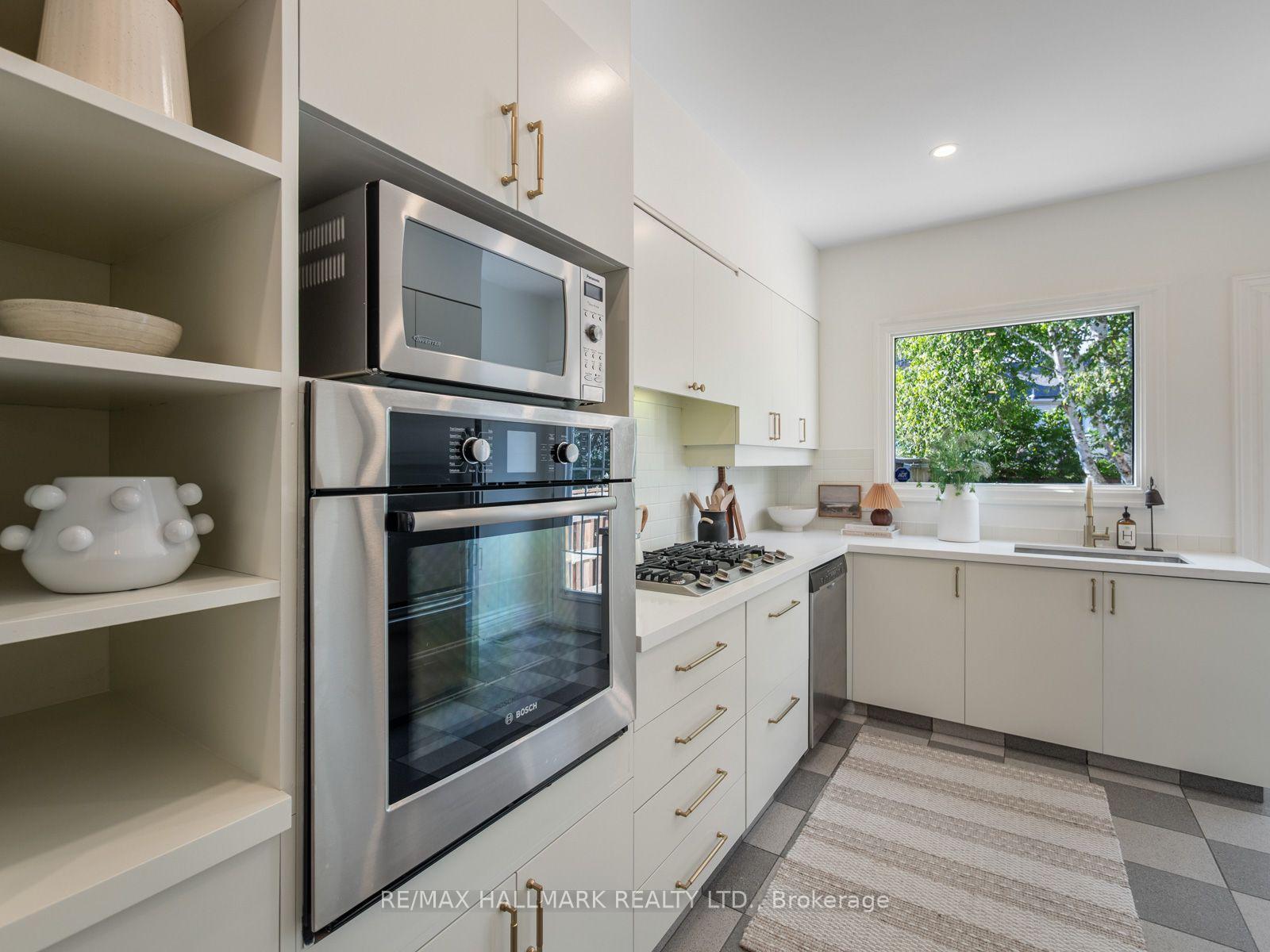 Photo 11 of 84 De Grassi Street, Toronto, South Riverdale — HOMEH