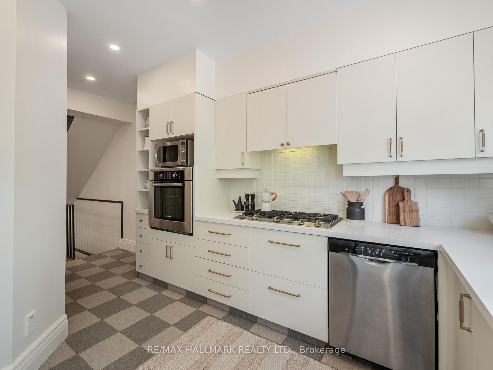 Photo 14 of 84 De Grassi Street, Toronto, South Riverdale — HOMEH