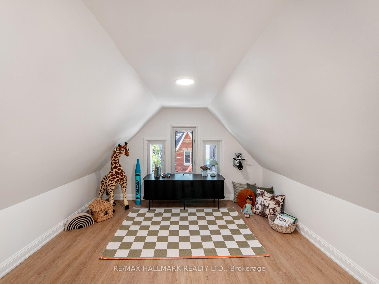 Photo 29 of 84 De Grassi Street, Toronto, South Riverdale — HOMEH