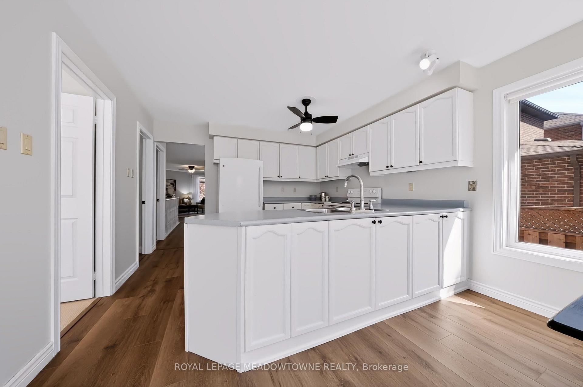 Photo 15 of 16 Harrop Avenue, Halton Hills, Georgetown — HOMEH