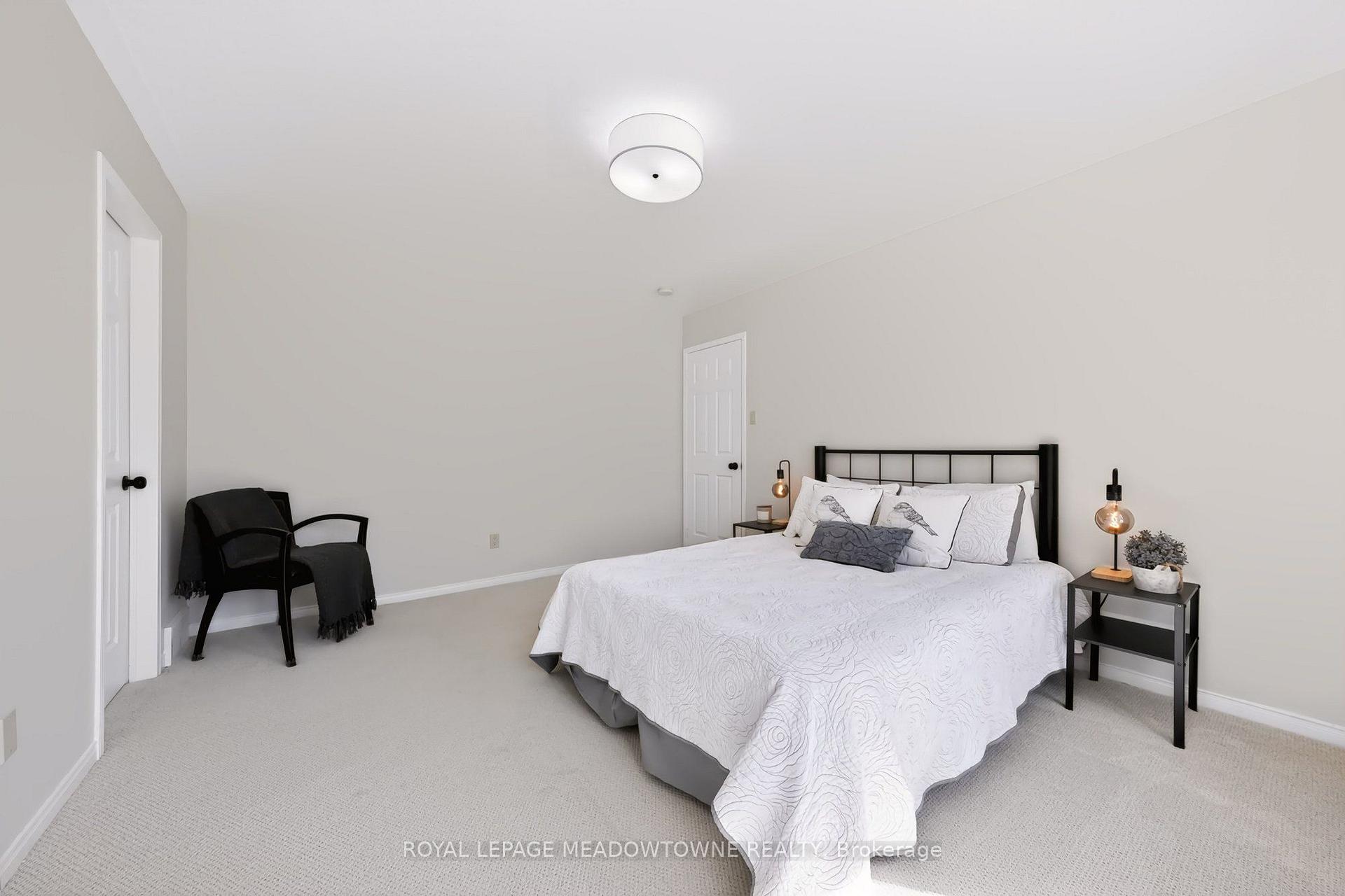 Photo 22 of 16 Harrop Avenue, Halton Hills, Georgetown — HOMEH