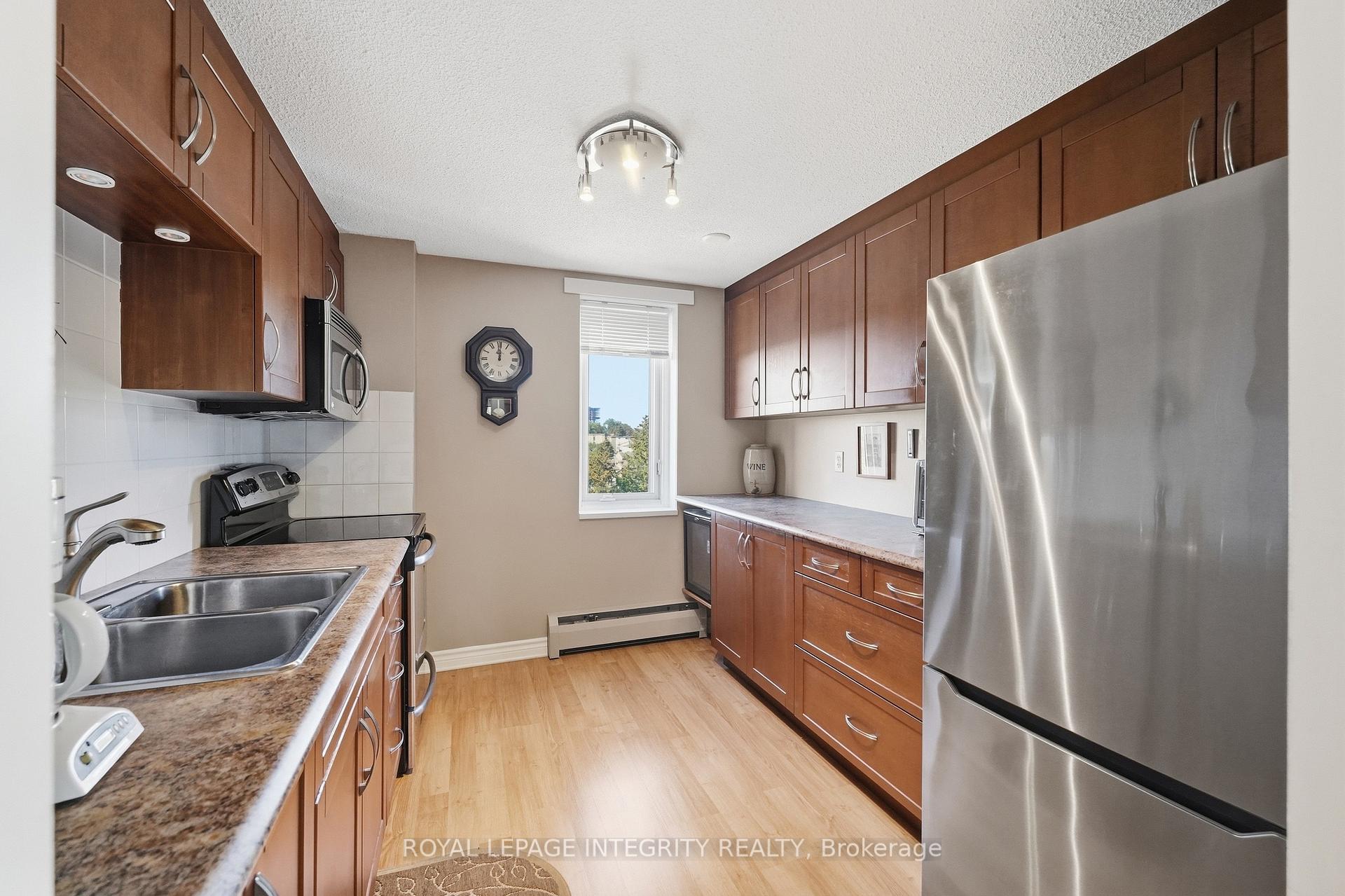 Photo 9 of Unit 604, 915 Elmsmere Road, Ottawa, Beacon Hill South — HOMEH