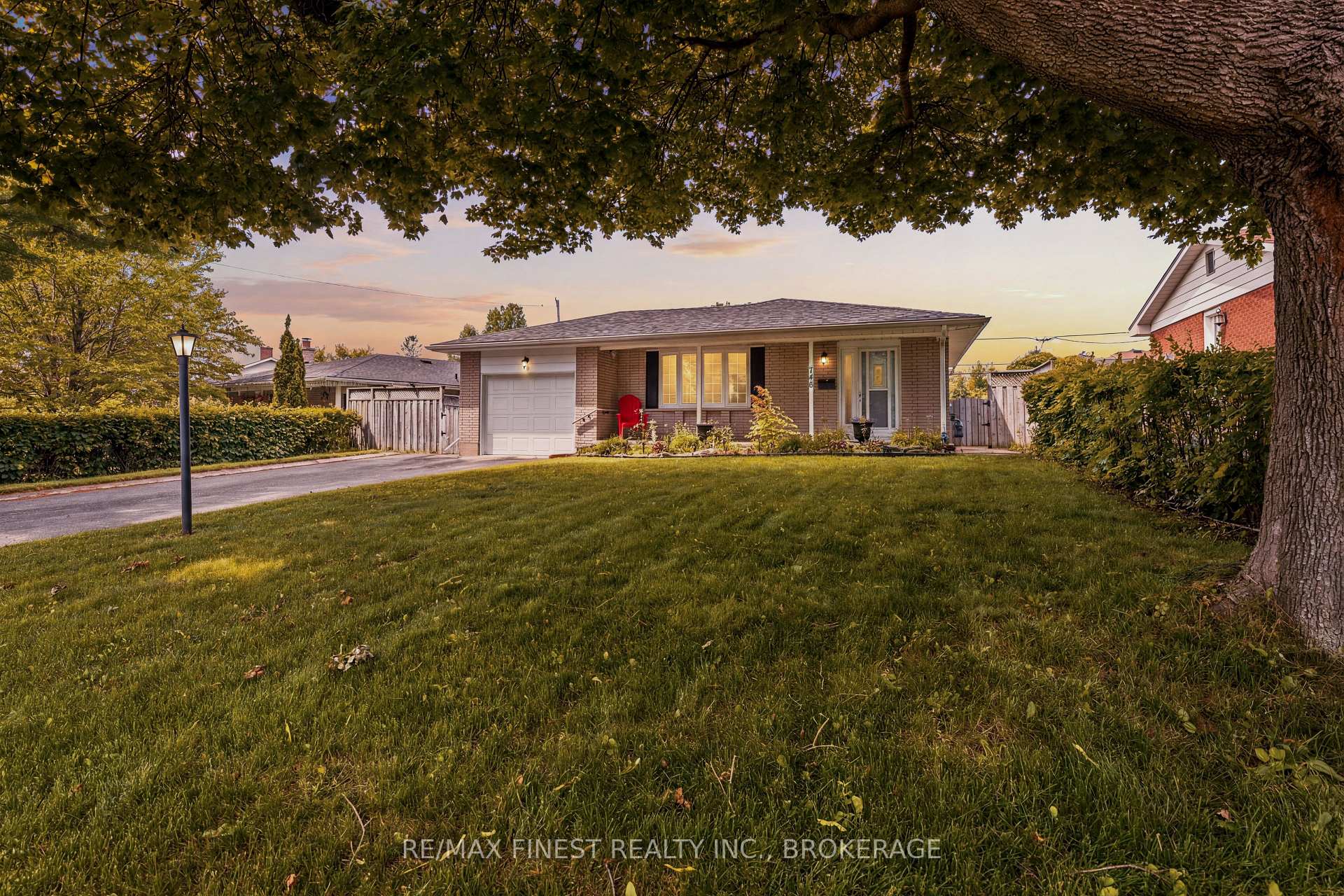 Photo of 746 Laidlaw Crescent