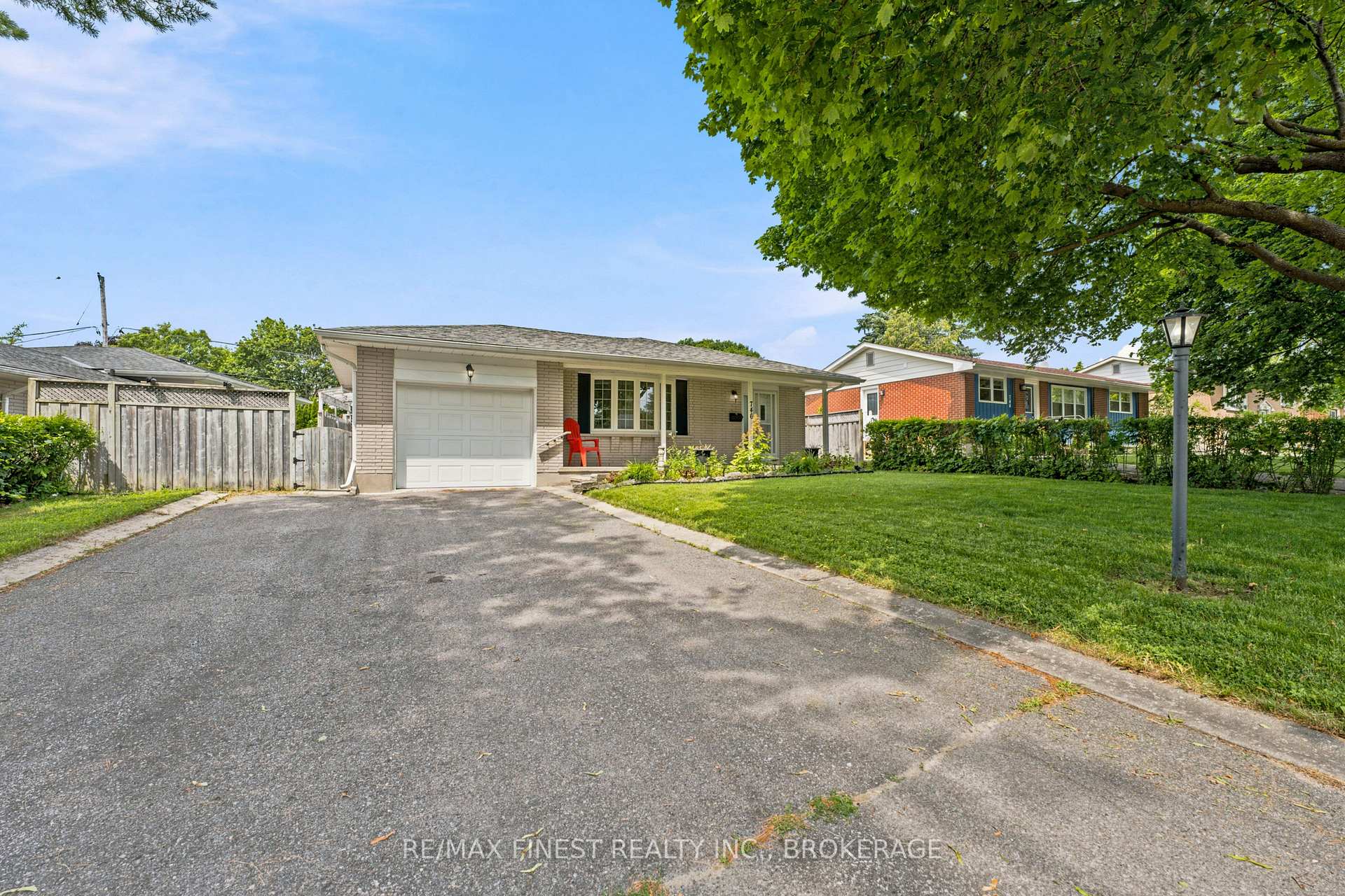 Photo 3 of 746 Laidlaw Crescent, Kingston, South of Taylor-Kidd Blvd — HOMEH