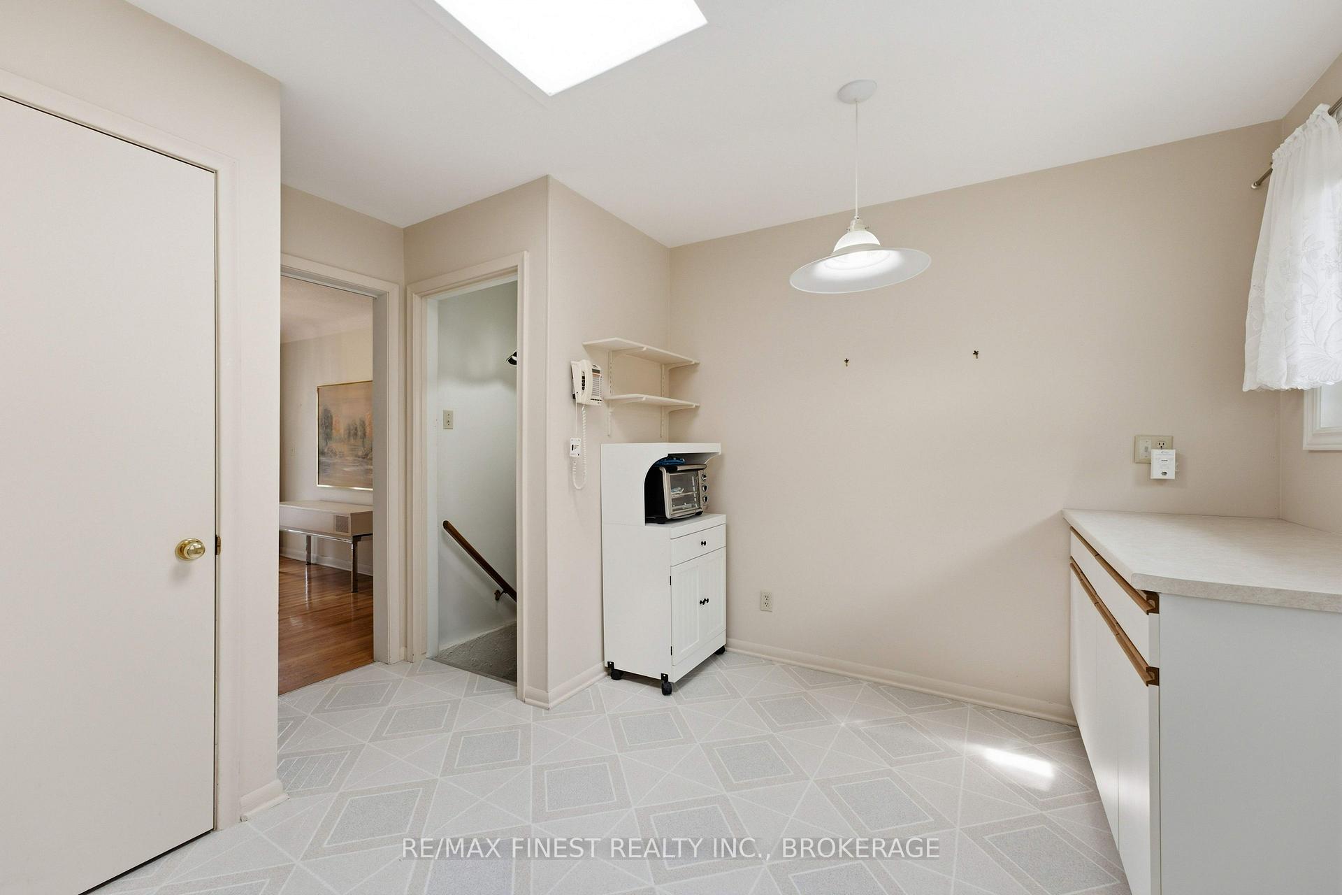 Photo 9 of 746 Laidlaw Crescent, Kingston, South of Taylor-Kidd Blvd — HOMEH