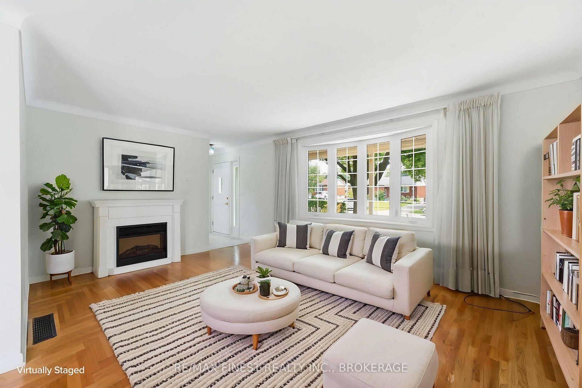Photo 11 of 746 Laidlaw Crescent, Kingston, South of Taylor-Kidd Blvd — HOMEH