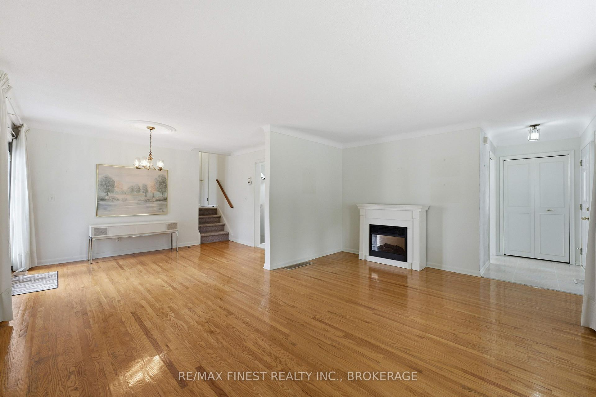 Photo 13 of 746 Laidlaw Crescent, Kingston, South of Taylor-Kidd Blvd — HOMEH