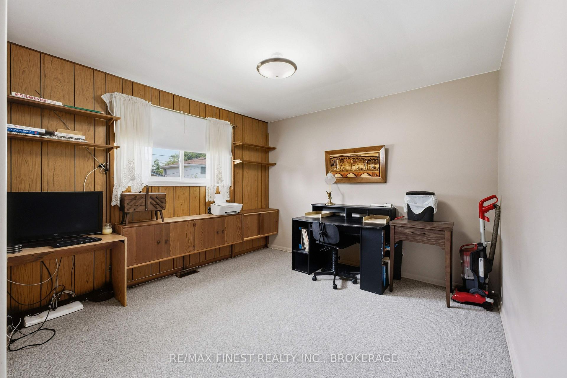 Photo 23 of 746 Laidlaw Crescent, Kingston, South of Taylor-Kidd Blvd — HOMEH