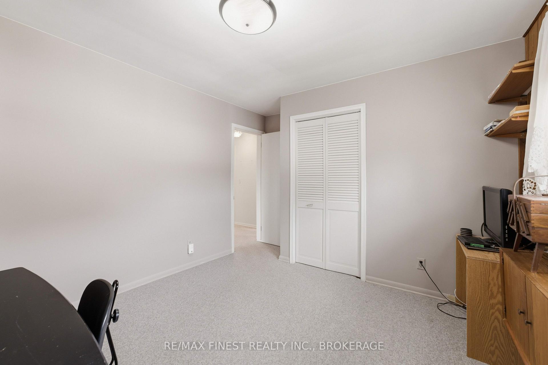 Photo 24 of 746 Laidlaw Crescent, Kingston, South of Taylor-Kidd Blvd — HOMEH