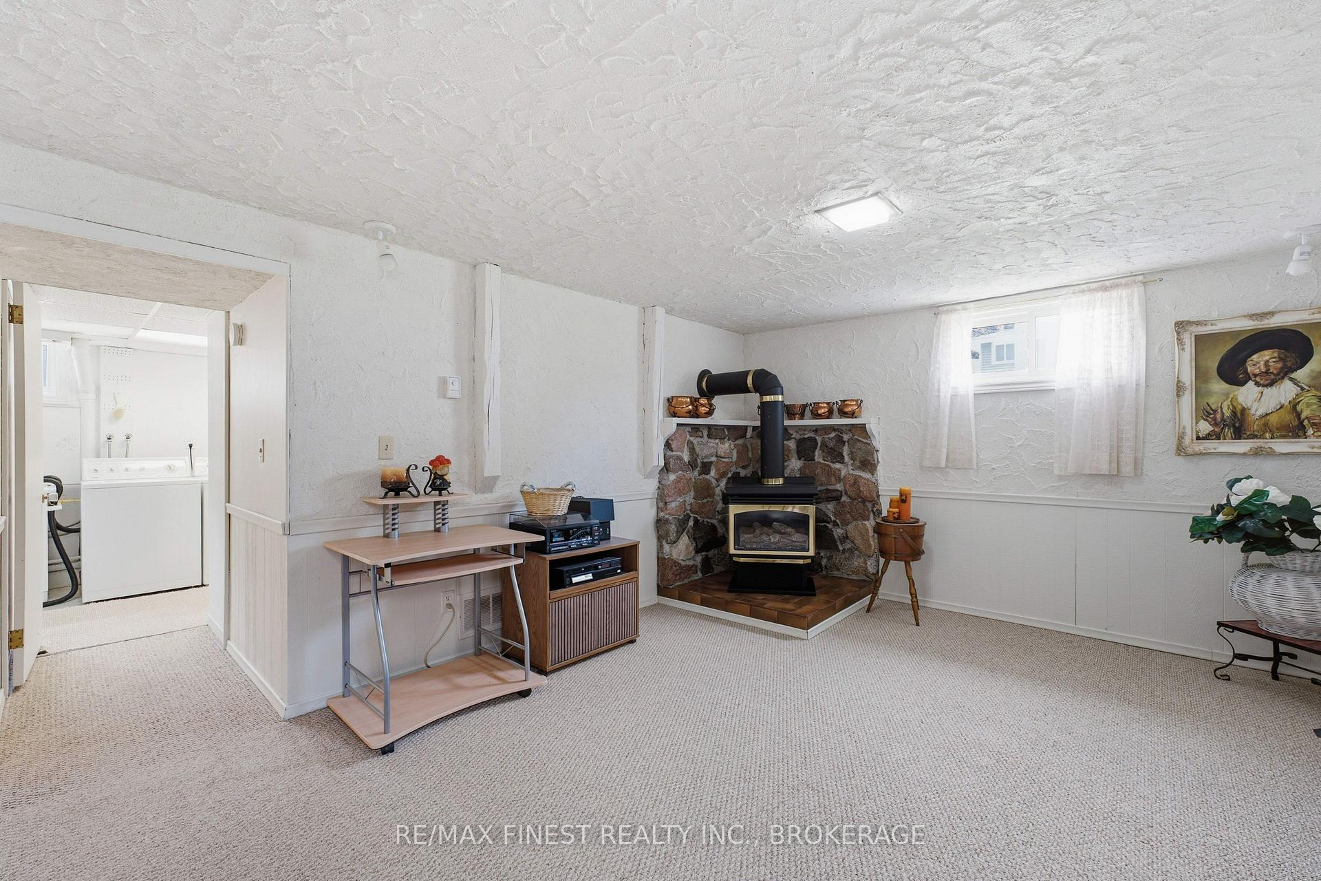 Photo 30 of 746 Laidlaw Crescent, Kingston, South of Taylor-Kidd Blvd — HOMEH