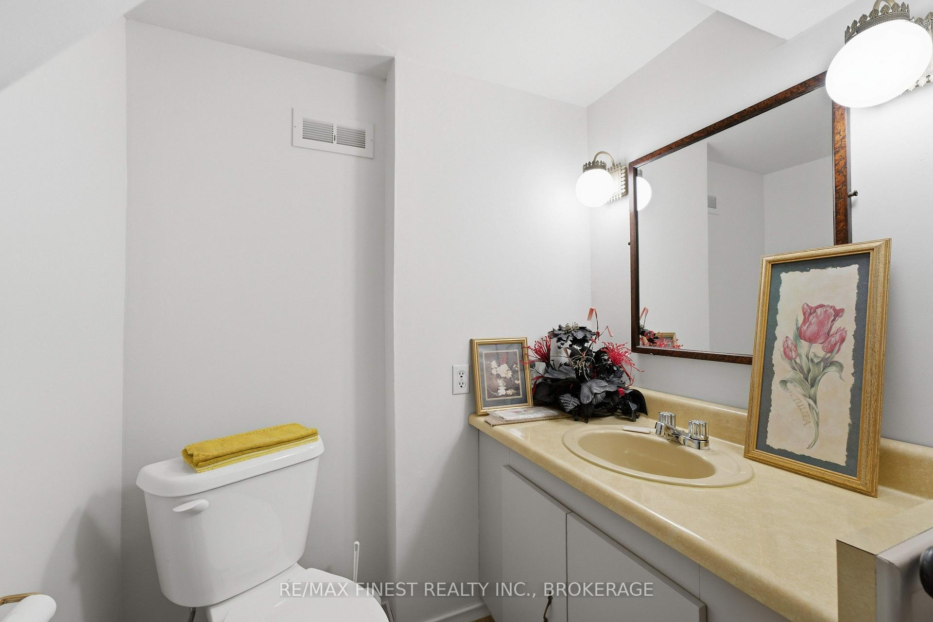 Photo 31 of 746 Laidlaw Crescent, Kingston, South of Taylor-Kidd Blvd — HOMEH