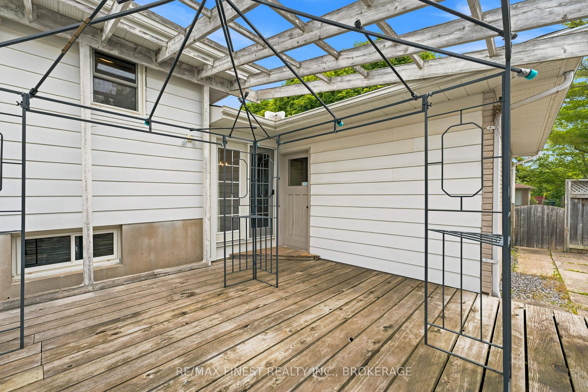 Photo 41 of 746 Laidlaw Crescent, Kingston, South of Taylor-Kidd Blvd — HOMEH