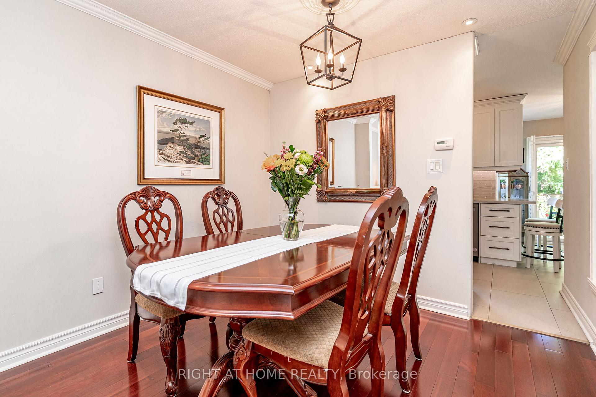Photo 15 of Unit 9, 2272 Mowat Avenue, Oakville, River Oaks — HOMEH