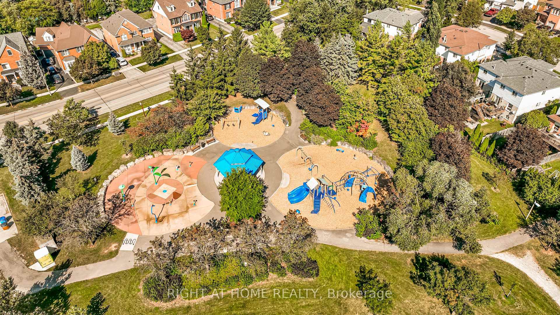 Photo 49 of Unit 9, 2272 Mowat Avenue, Oakville, River Oaks — HOMEH