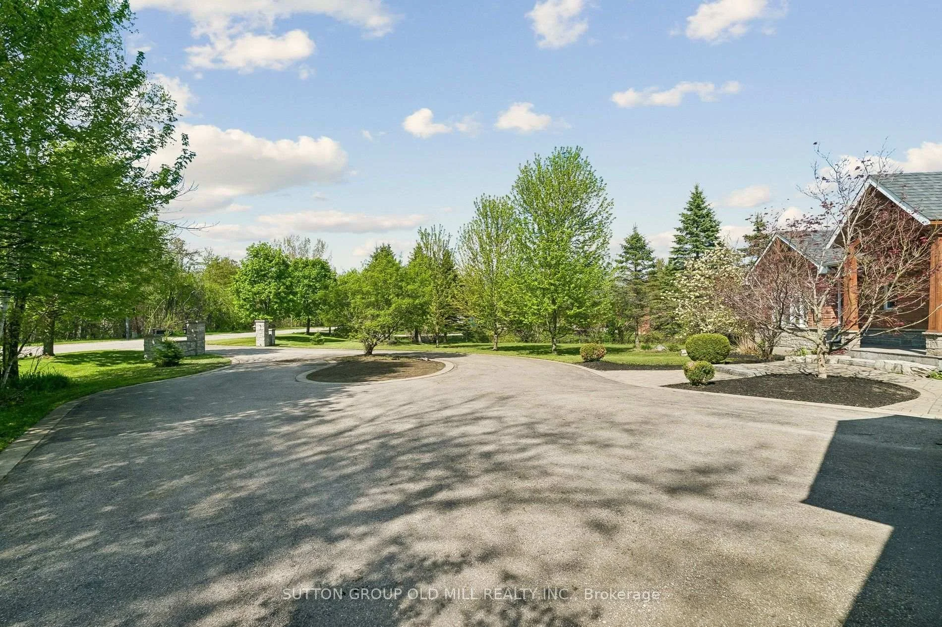 Photo 3 of 7 Rolling Meadow Drive, Caledon, Caledon East — HOMEH