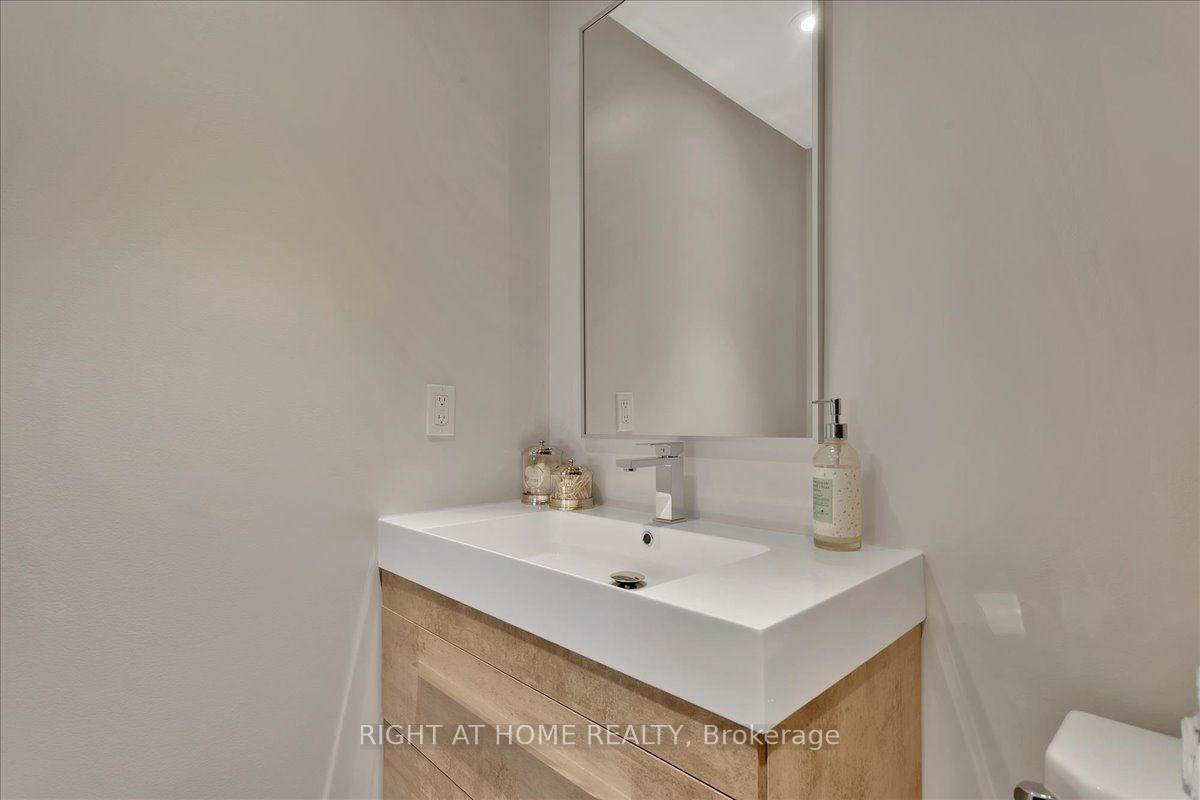 Photo 23 of Unit 302, 20 Koda Street, Barrie, Rural Barrie Southwest — HOMEH