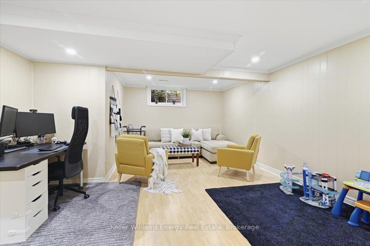 Photo 24 of 1569 Geta Circle, Pickering, Village East — HOMEH
