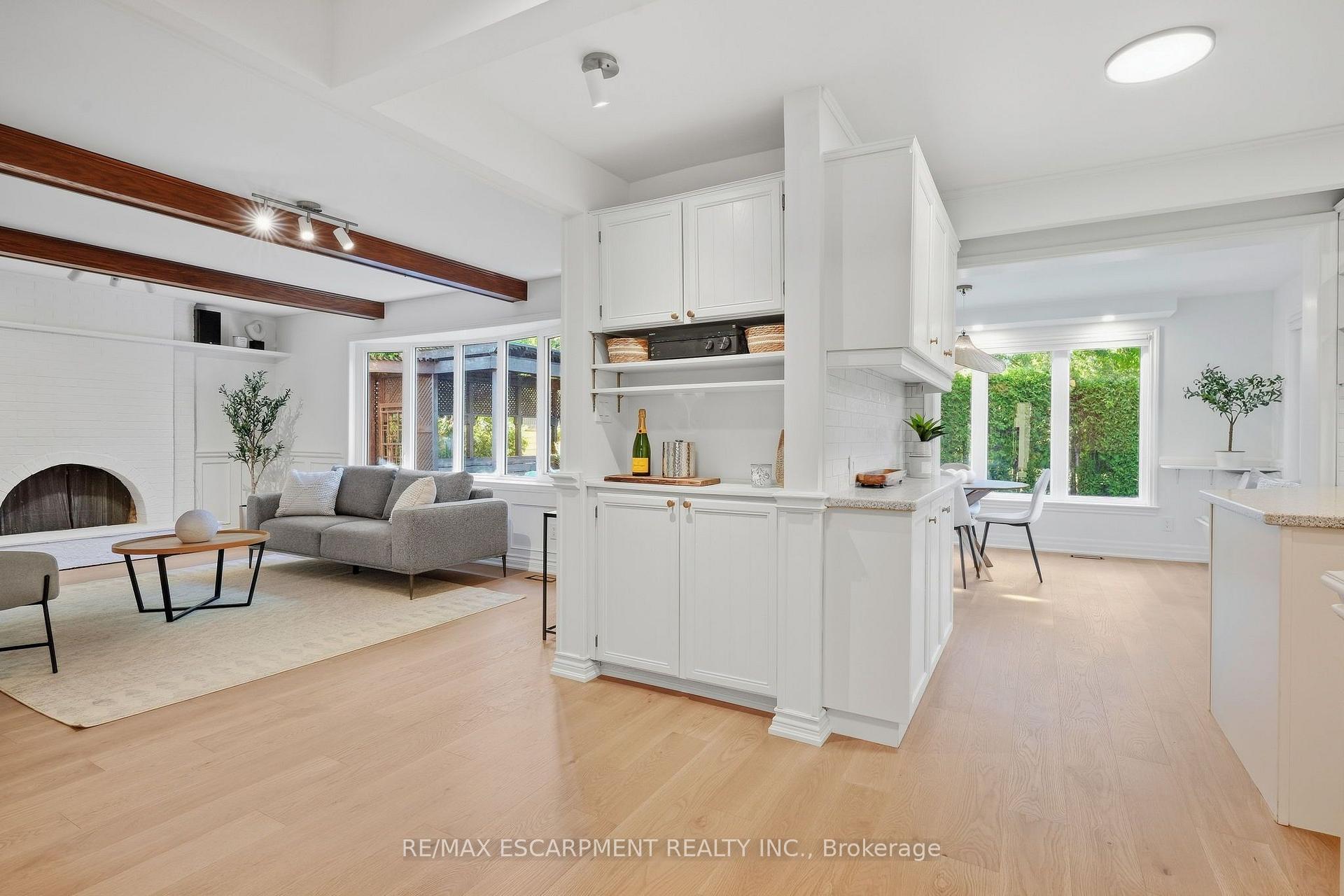 Photo 13 of 4159 Spruce Avenue, Burlington, Shoreacres — HOMEH