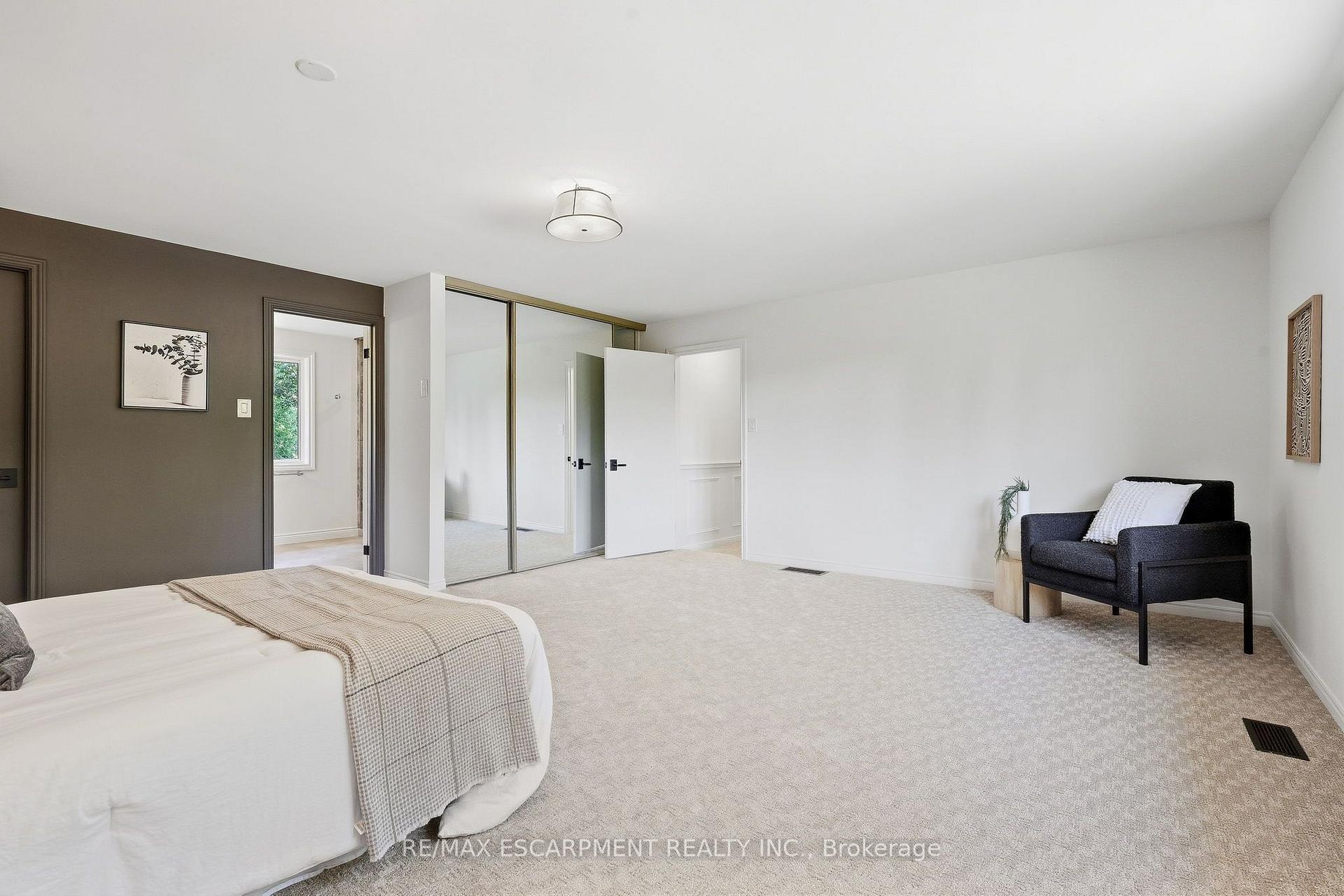 Photo 27 of 4159 Spruce Avenue, Burlington, Shoreacres — HOMEH