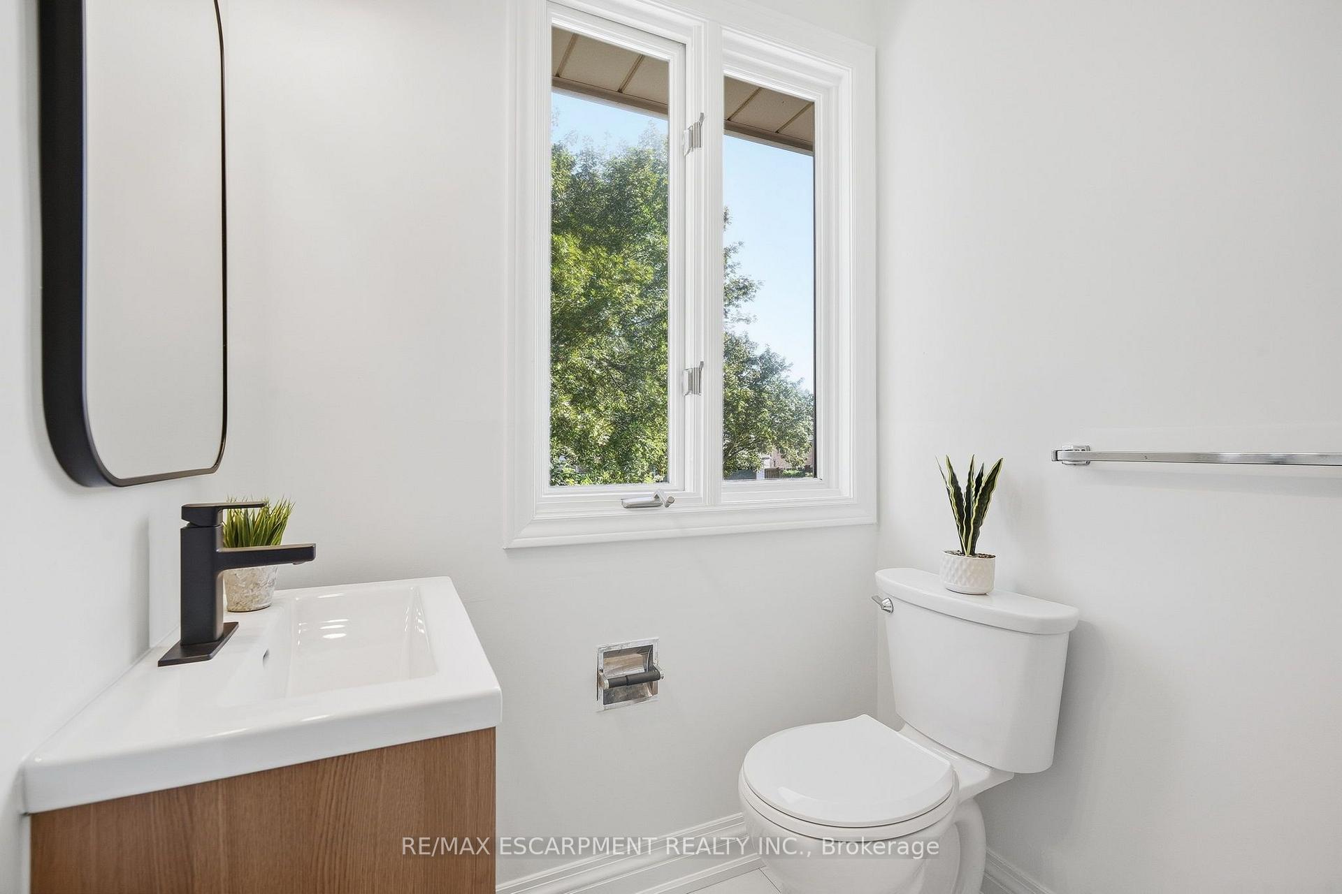 Photo 37 of 4159 Spruce Avenue, Burlington, Shoreacres — HOMEH