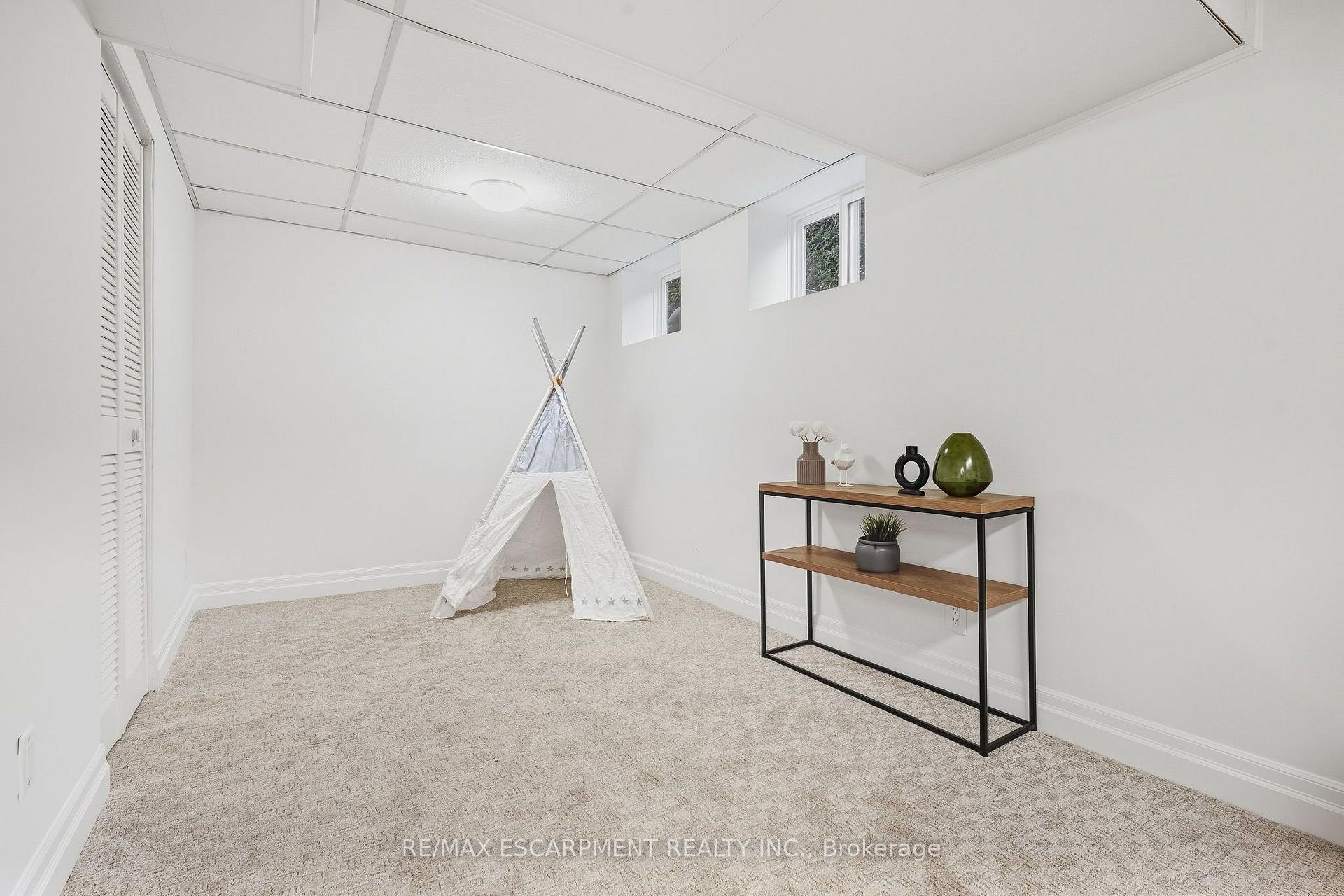Photo 41 of 4159 Spruce Avenue, Burlington, Shoreacres — HOMEH