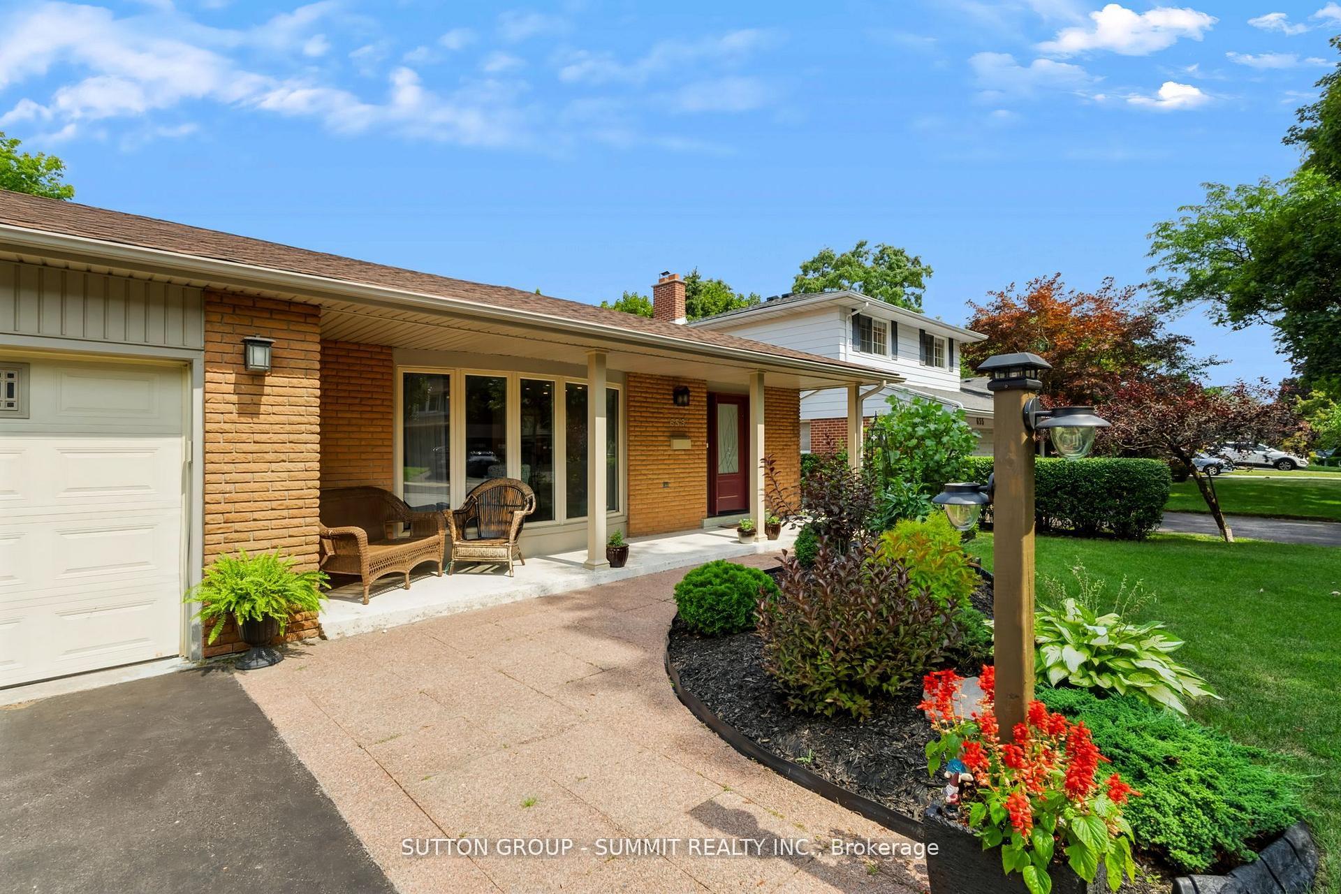 Photo 3 of 659 Cherrywood Drive, Burlington, LaSalle — HOMEH
