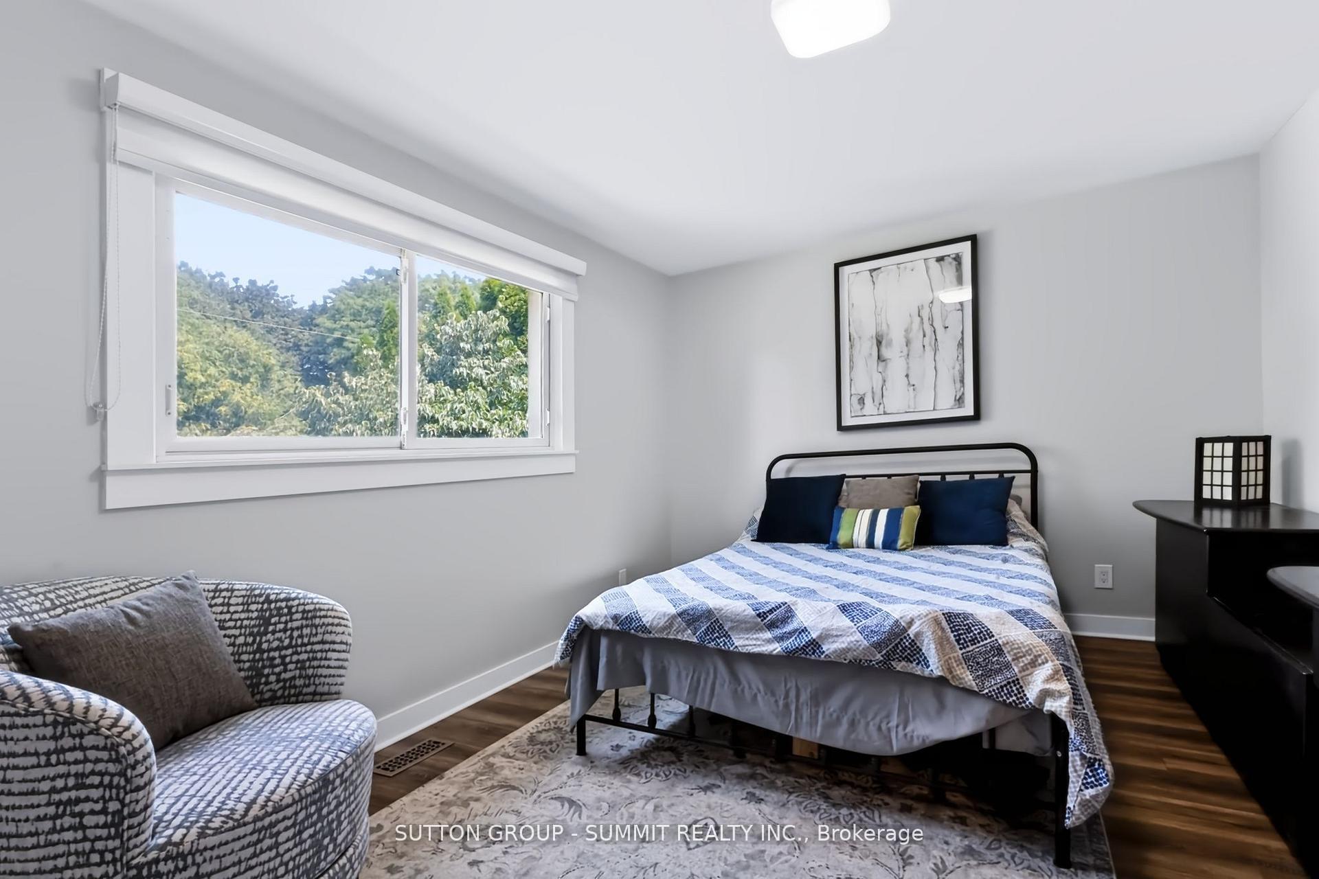 Photo 23 of 659 Cherrywood Drive, Burlington, LaSalle — HOMEH