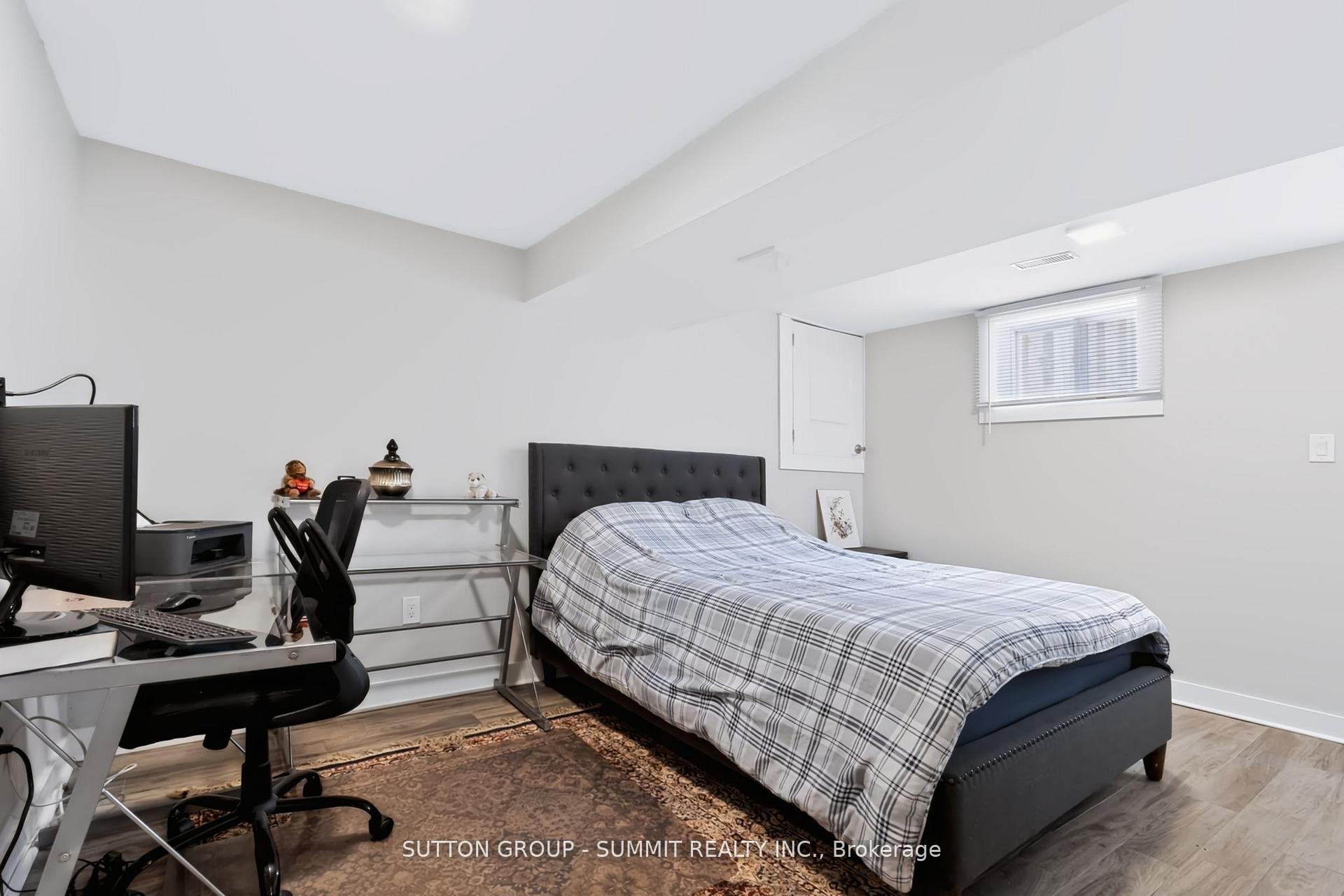 Photo 35 of 659 Cherrywood Drive, Burlington, LaSalle — HOMEH