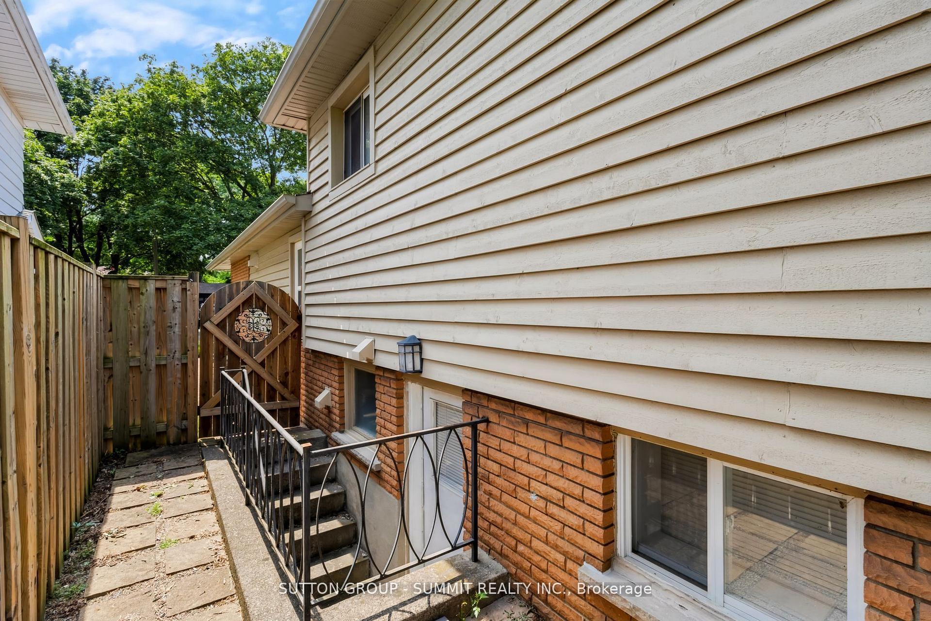 Photo 38 of 659 Cherrywood Drive, Burlington, LaSalle — HOMEH