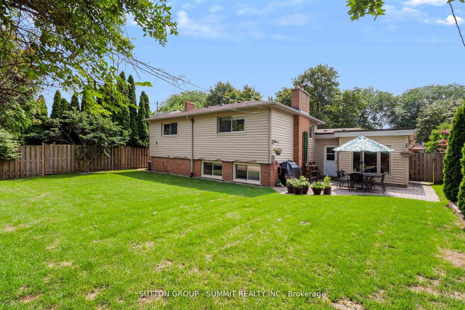 Photo 41 of 659 Cherrywood Drive, Burlington, LaSalle — HOMEH