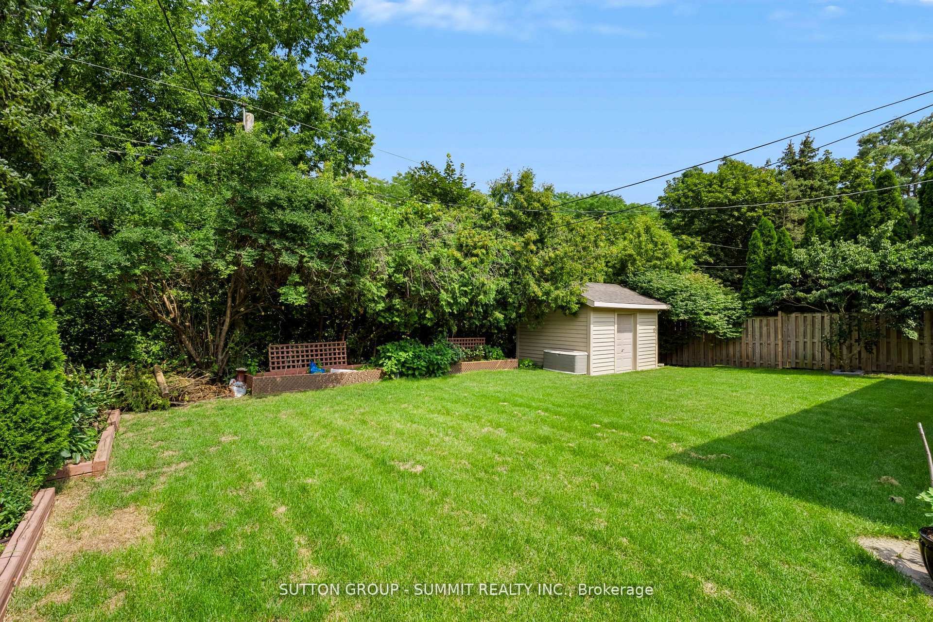 Photo 42 of 659 Cherrywood Drive, Burlington, LaSalle — HOMEH