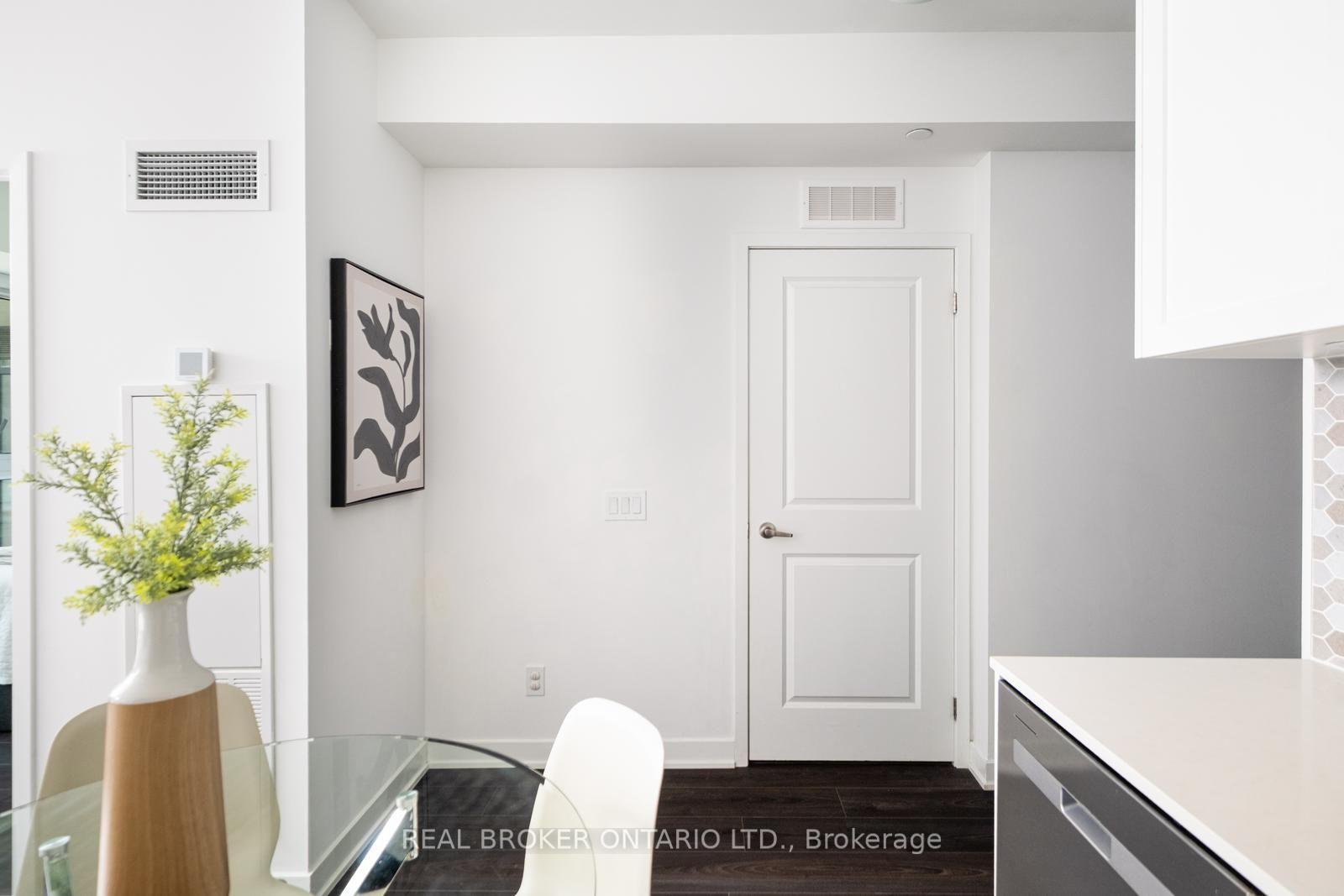 Photo 10 of Unit 528, 543 Richmond Street W, Toronto, Waterfront Communities — HOMEH