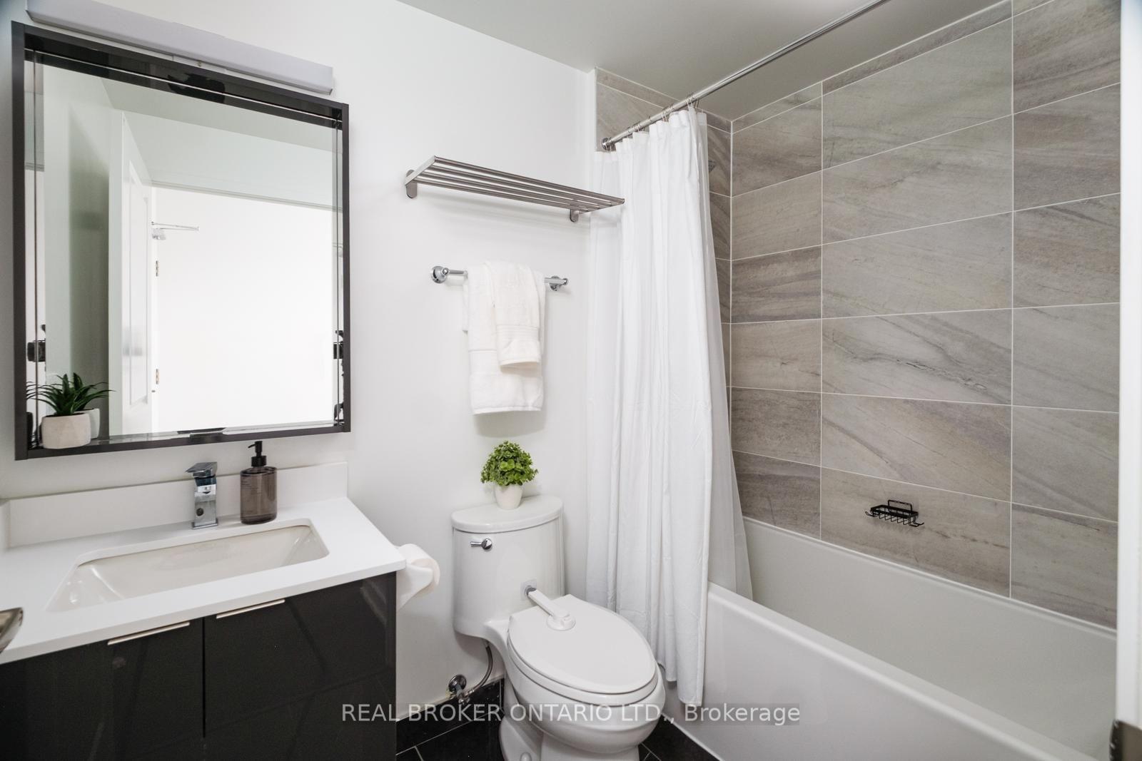 Photo 21 of Unit 528, 543 Richmond Street W, Toronto, Waterfront Communities — HOMEH