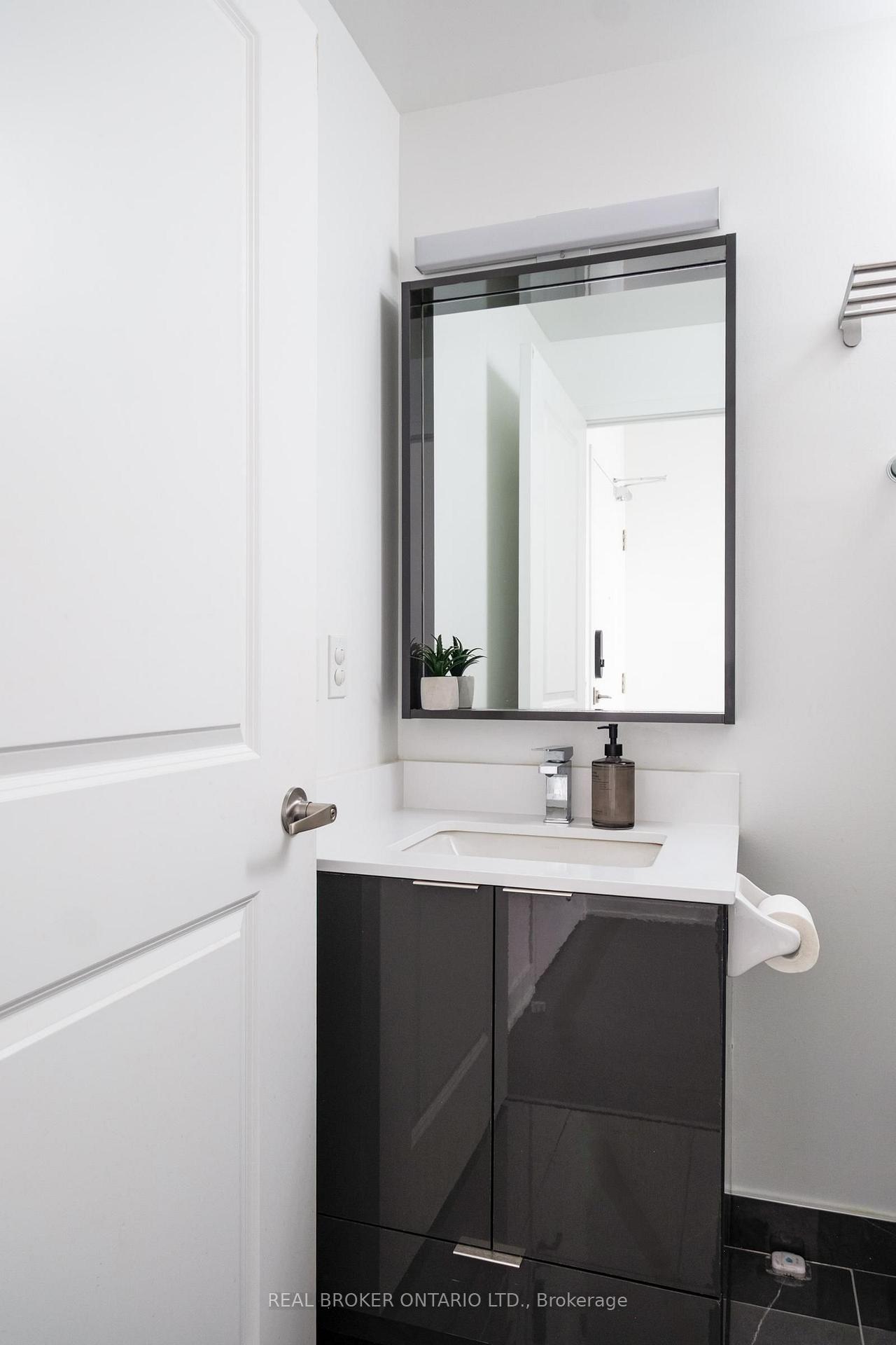 Photo 22 of Unit 528, 543 Richmond Street W, Toronto, Waterfront Communities — HOMEH