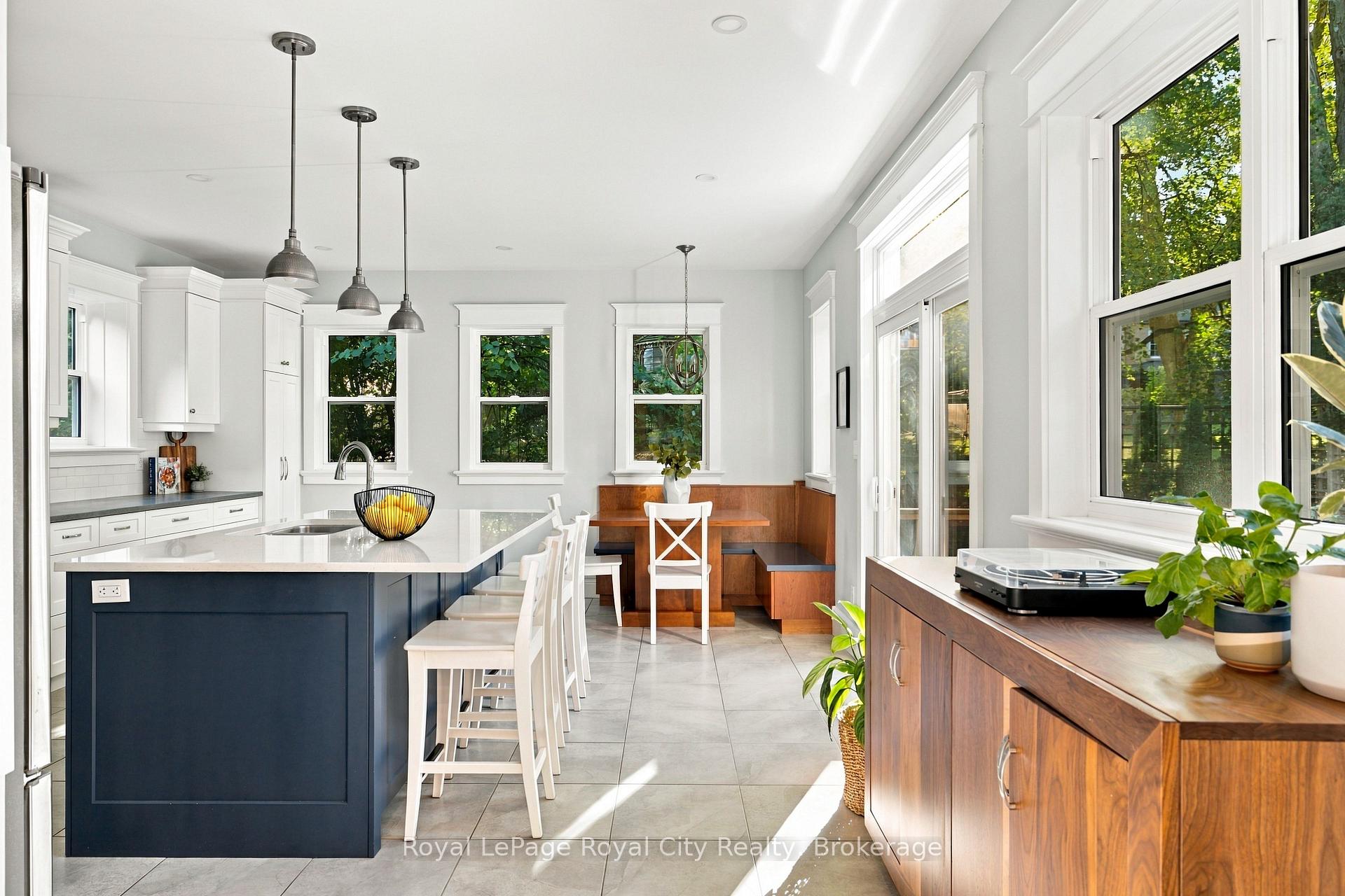 Photo 4 of 40 Lyon Avenue, Guelph, Exhibition Park — HOMEH