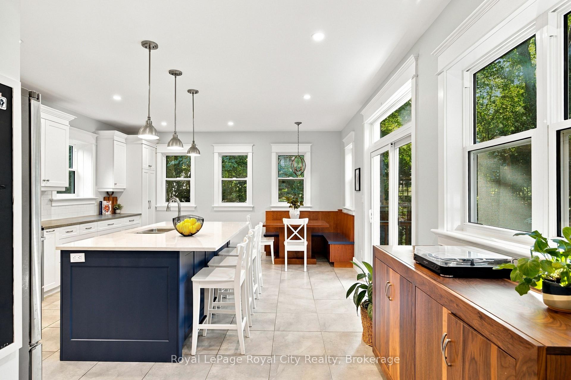 Photo 10 of 40 Lyon Avenue, Guelph, Exhibition Park — HOMEH