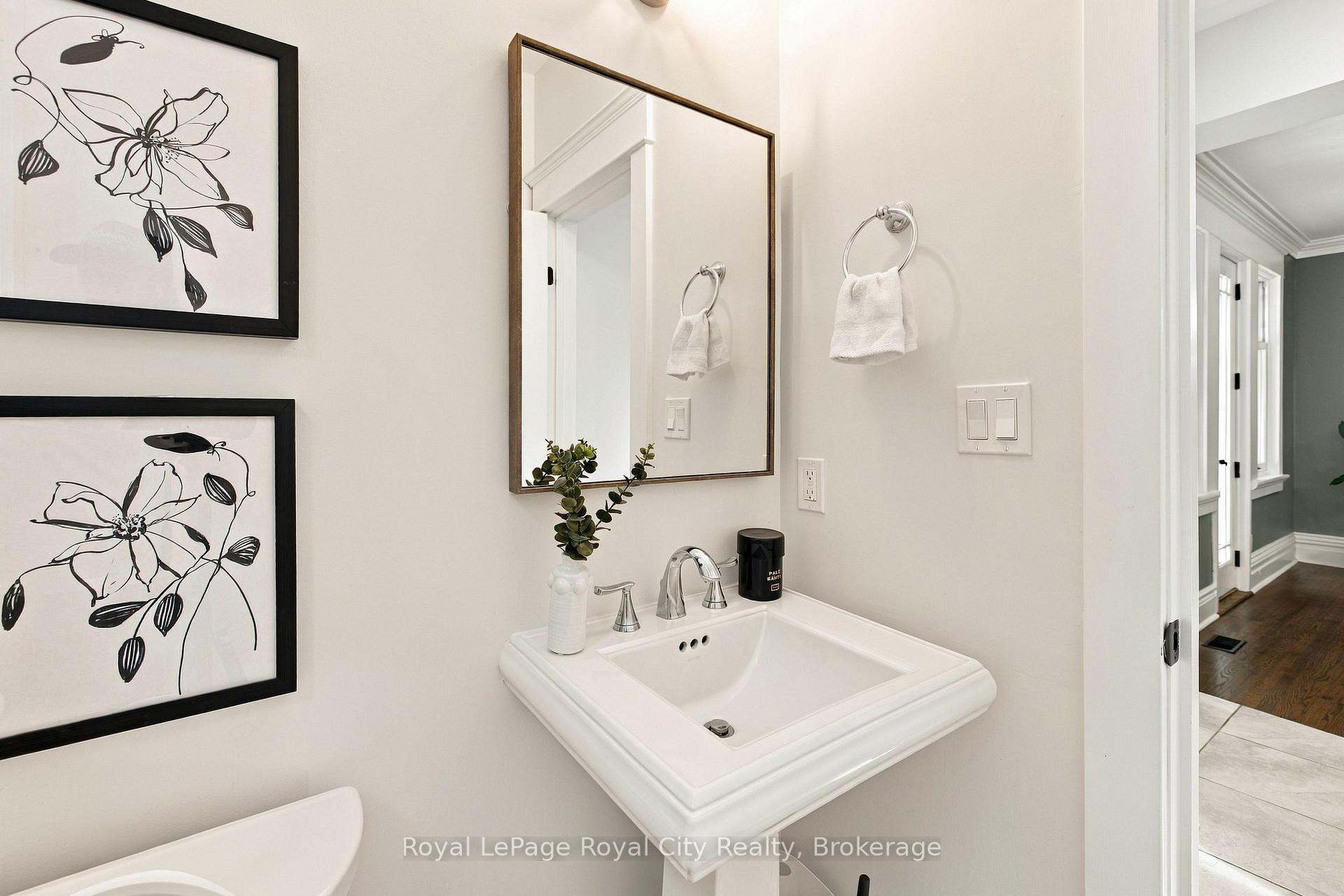 Photo 17 of 40 Lyon Avenue, Guelph, Exhibition Park — HOMEH