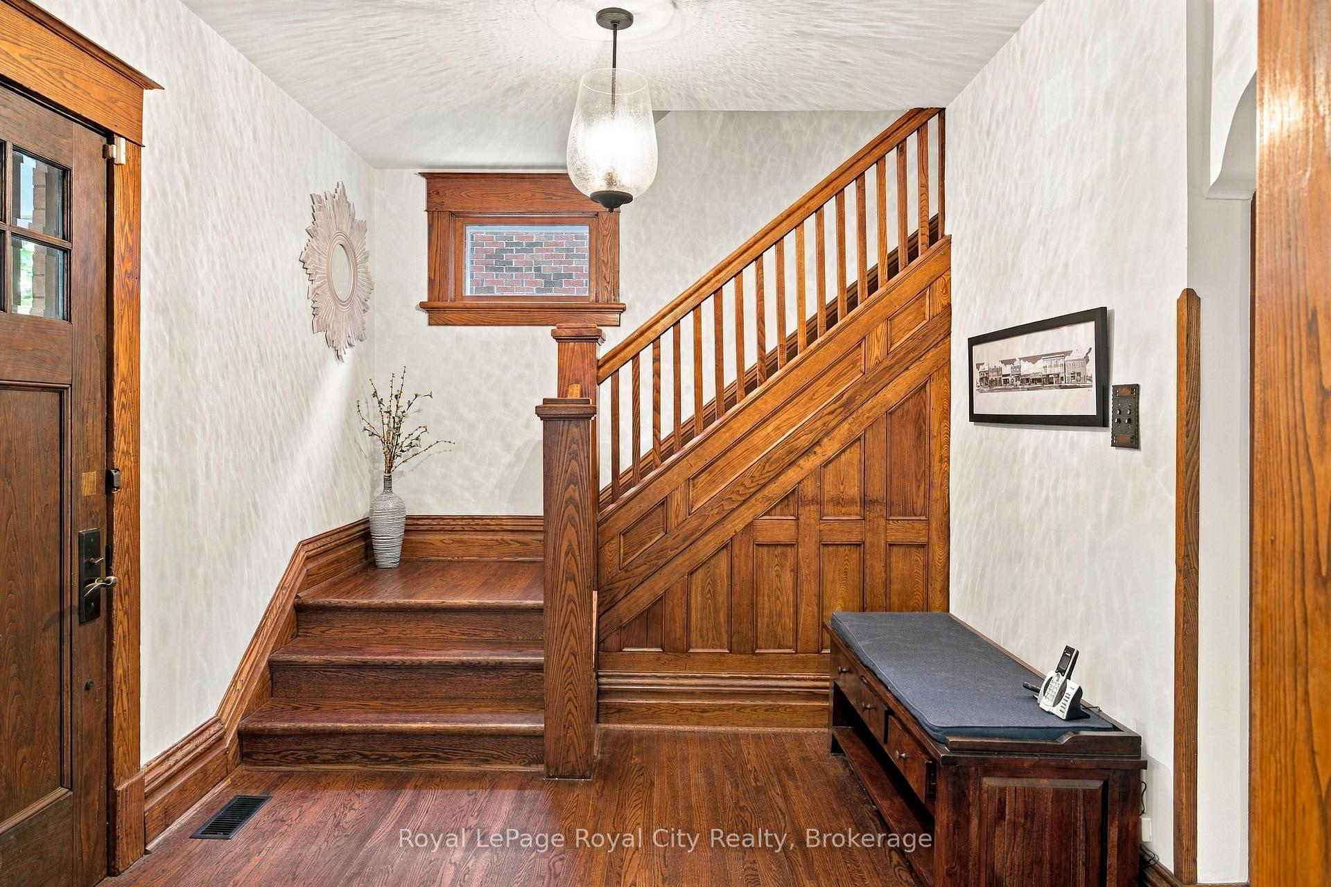 Photo 19 of 40 Lyon Avenue, Guelph, Exhibition Park — HOMEH