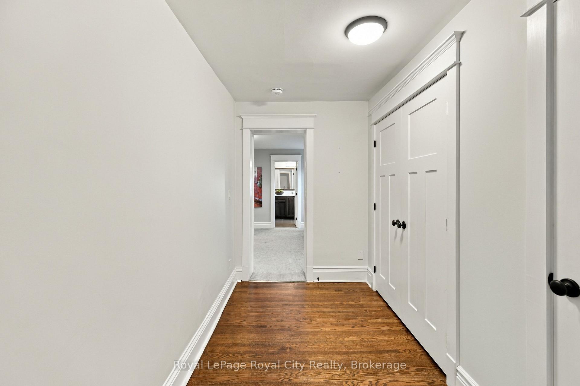 Photo 20 of 40 Lyon Avenue, Guelph, Exhibition Park — HOMEH