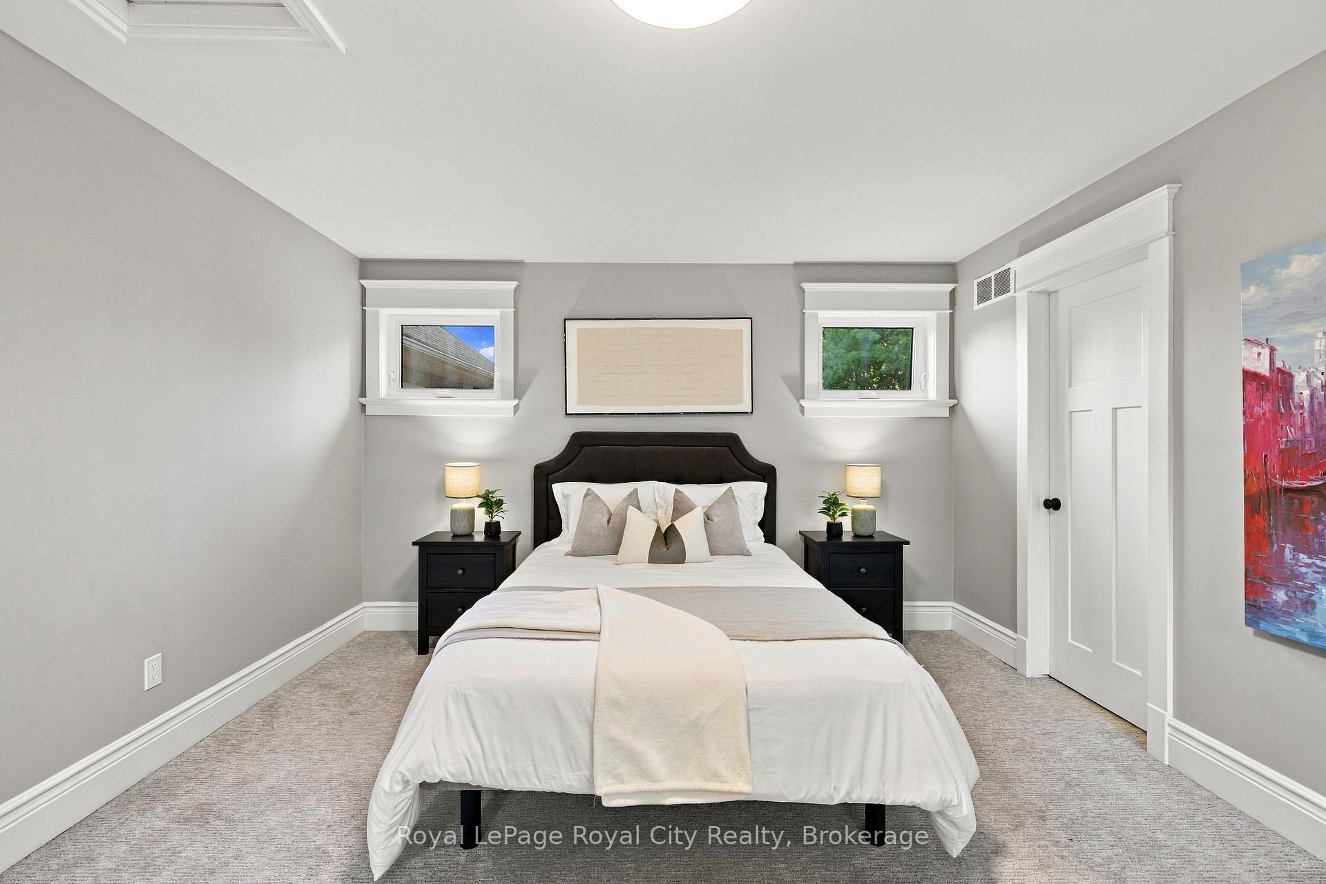 Photo 21 of 40 Lyon Avenue, Guelph, Exhibition Park — HOMEH