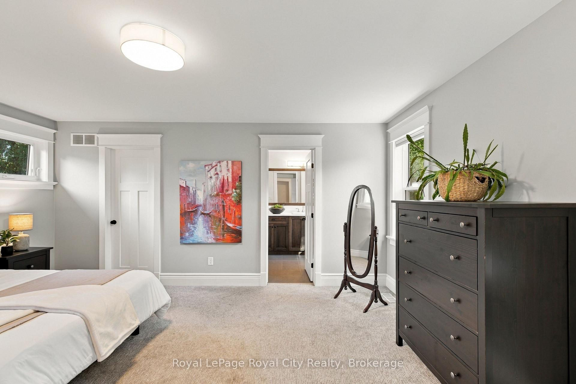 Photo 23 of 40 Lyon Avenue, Guelph, Exhibition Park — HOMEH